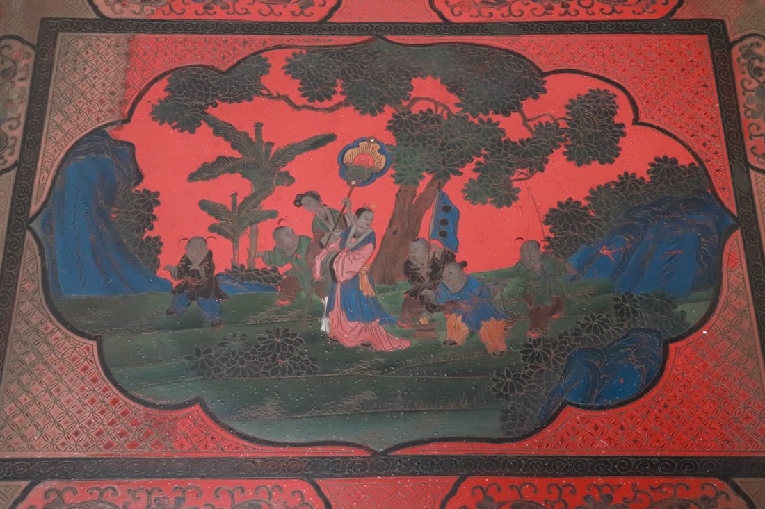 Chinese vintage painted red lacquer rectangular table - 4