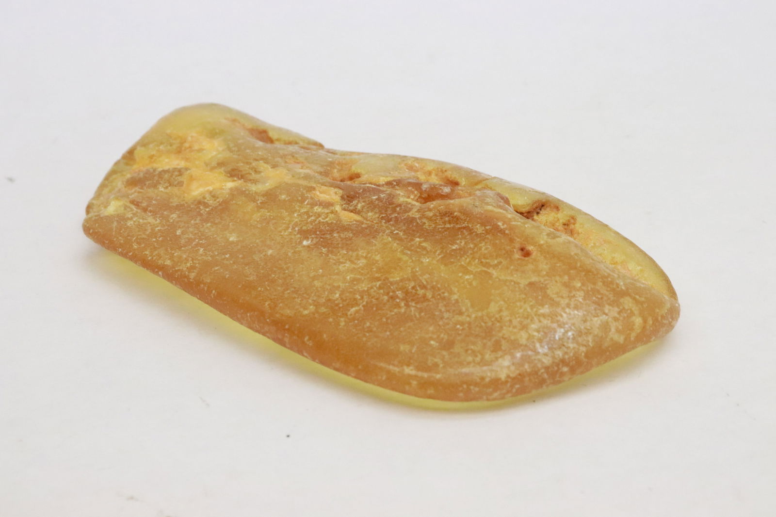 Large amber fragment - 3