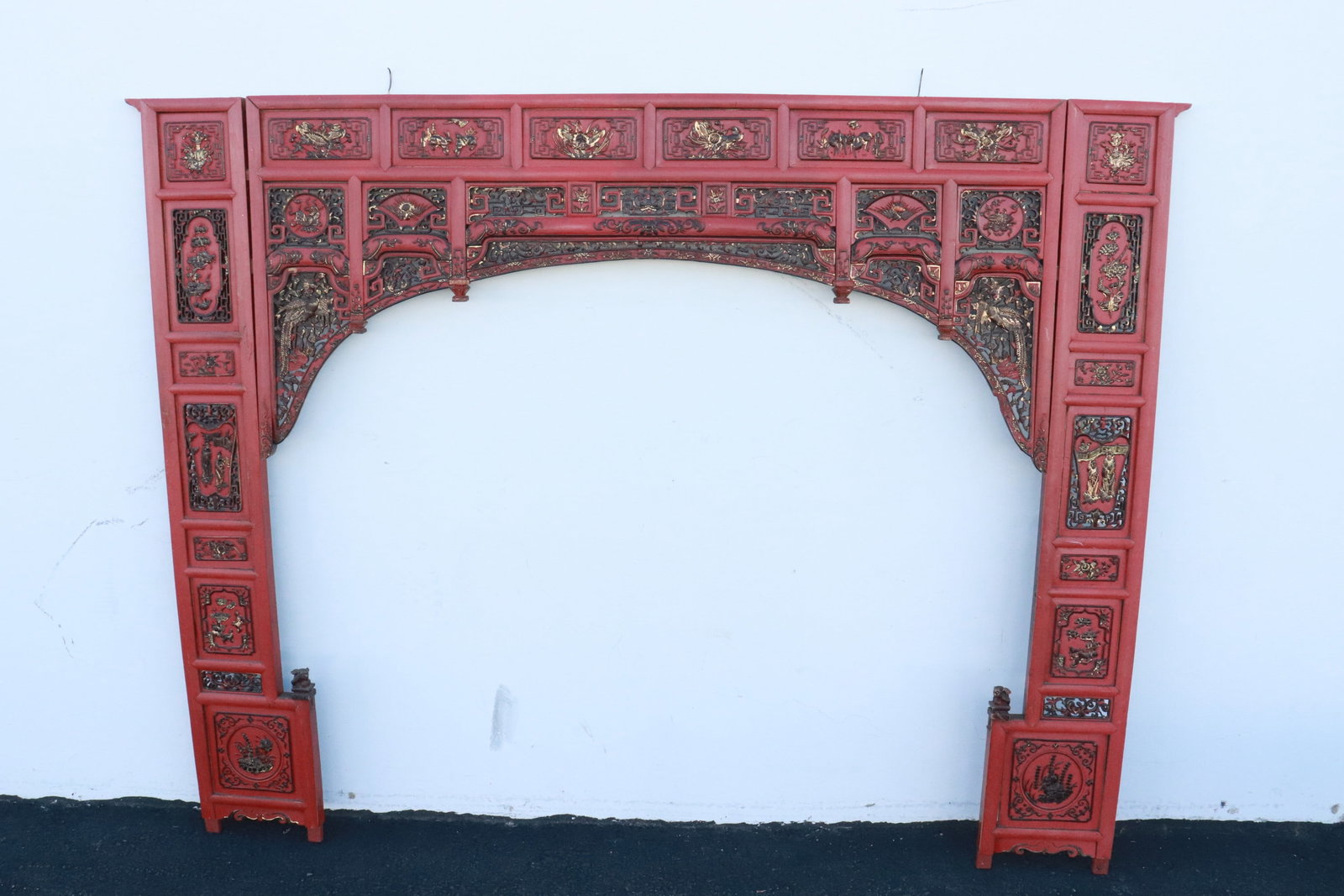Chinese 19th c. painted and carved bed/ door frame: Beautiful Chinese 19th century painted and carved bed/ door frame, 63.7"x84.2"x1.5"