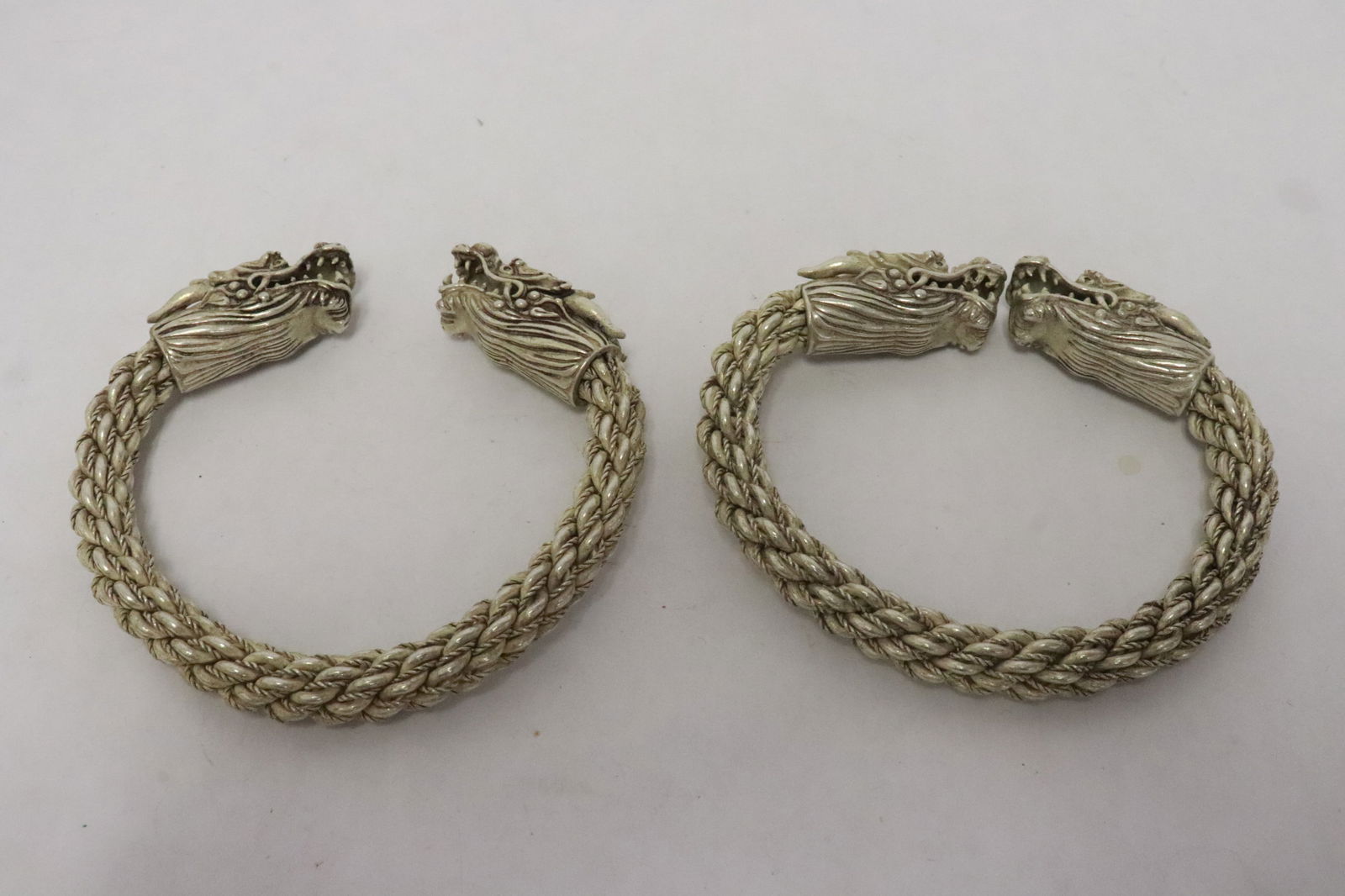 3 white metal bracelets - 2