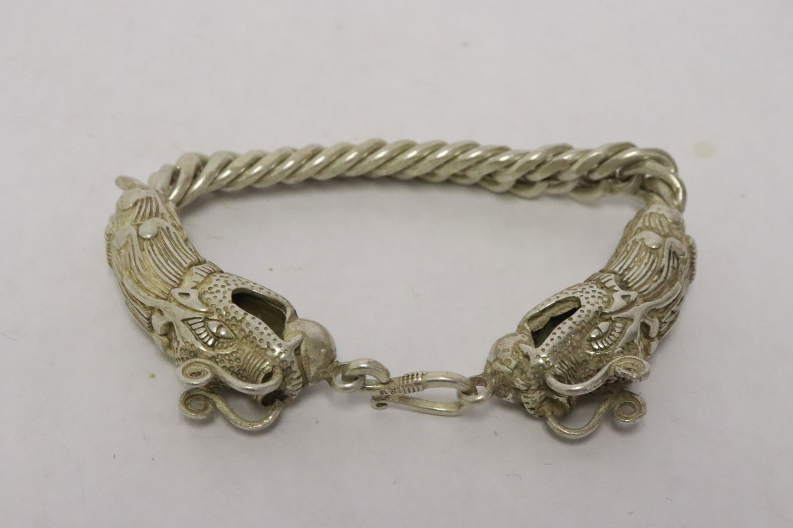 3 white metal bracelets - 7