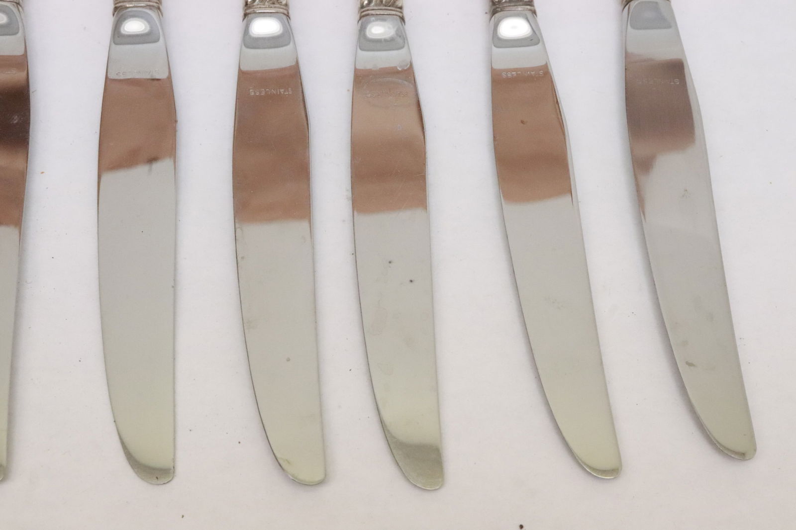 8 sterling handled knives - 5