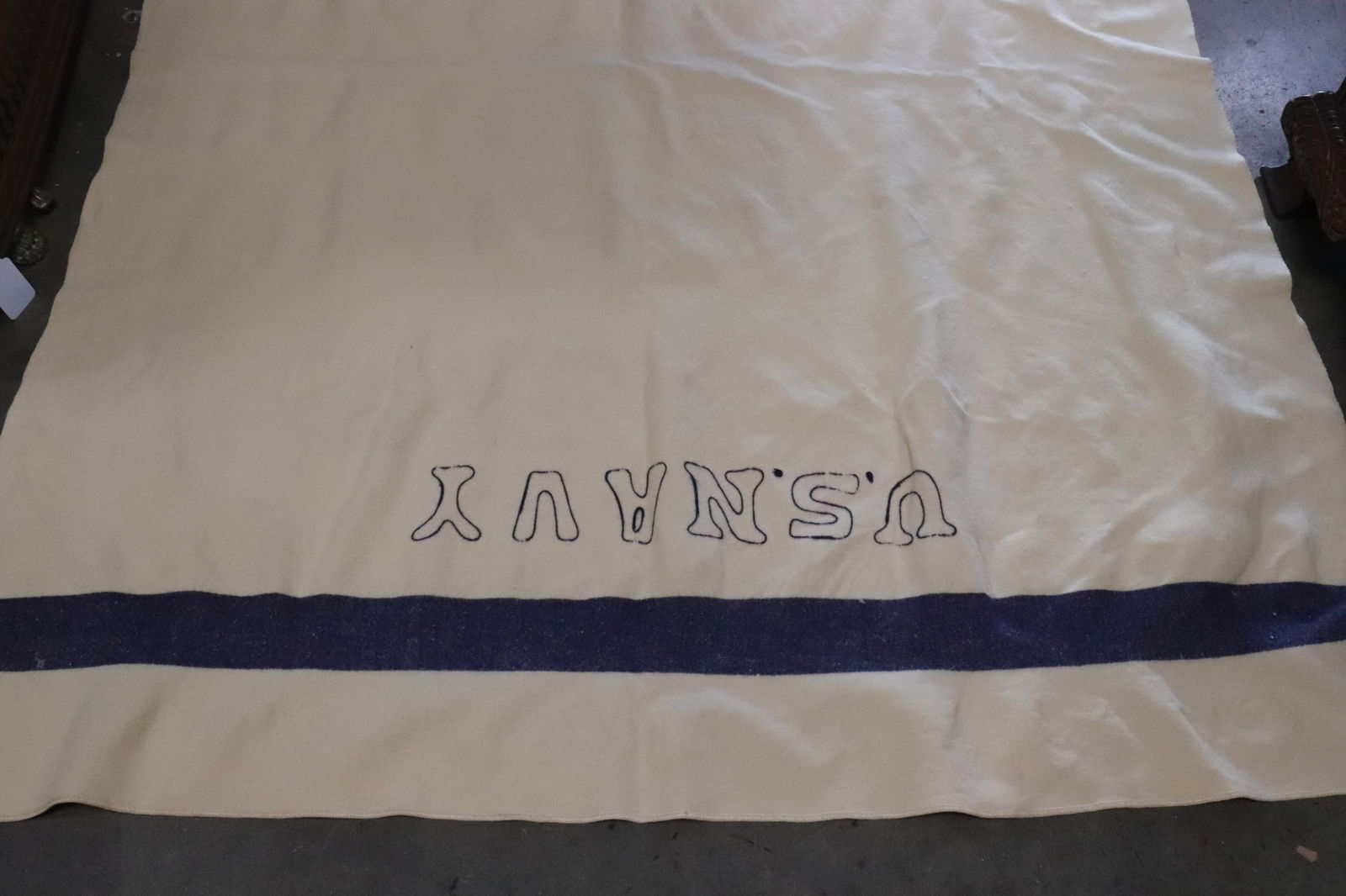 A US Navy blanket - 3