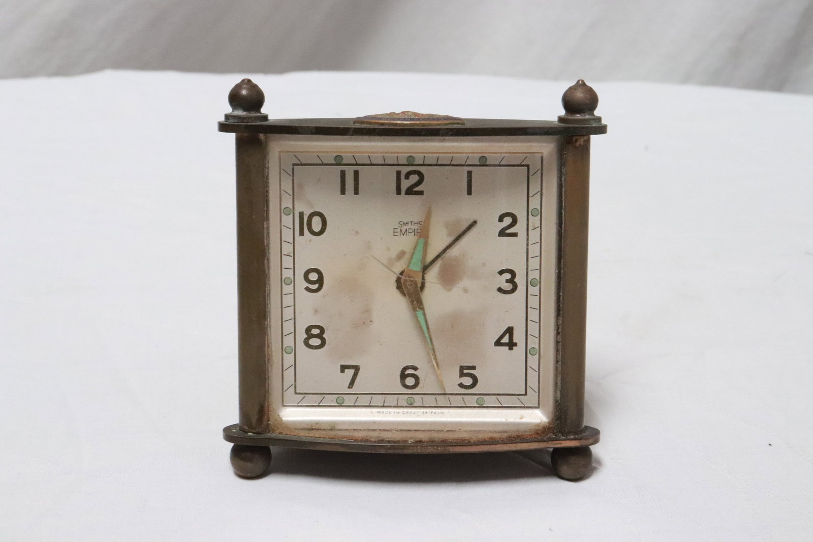 Rare RMS Elizabeth table clock: Rare RMS Elizabeth table clock, 3.45"x3.3"x2.8"