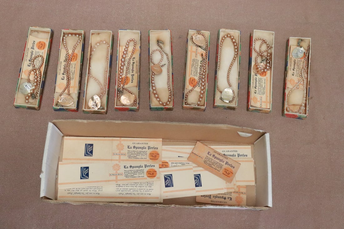 9 boxes of Spangla Perles in original box: 9 boxes of Spangla Perles in original box (0.8"x7.35"x1.9" ea) with extra guarantee cards