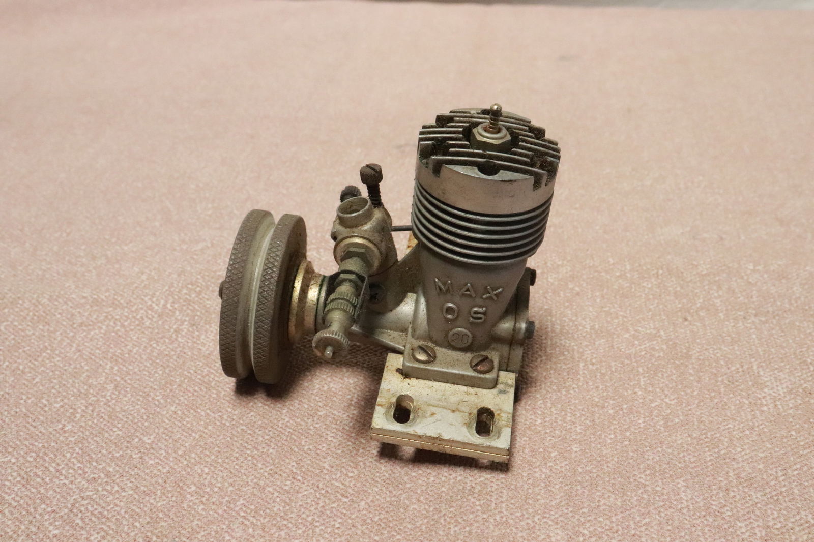 Model airplane engine, complete(?) - 3