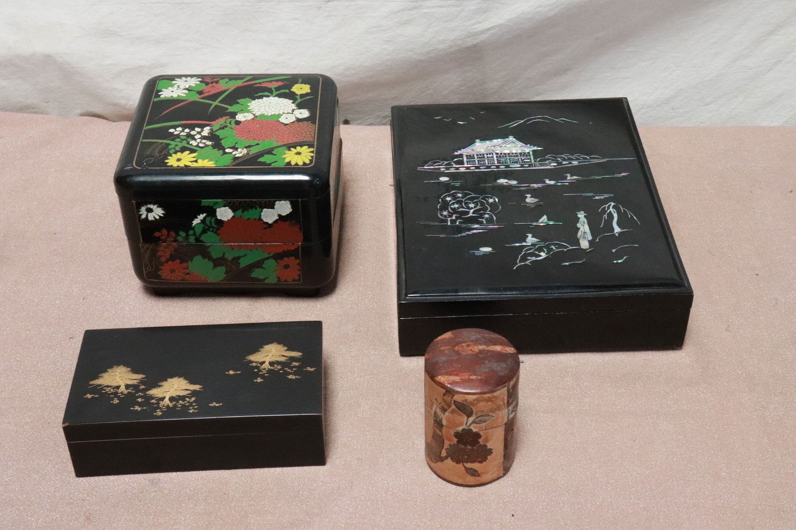 4 Asian 19th/20th century lacquer like boxes: 4 Asian 19th/20th century lacquer like boxes, 3.65"x2.35"dia - 10.7"x8.3"x2.35"
