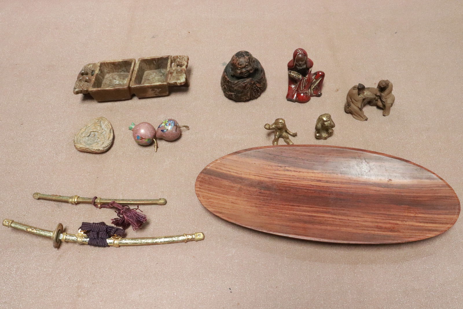 Lot of Asian misc.: Lot of Asian misc.