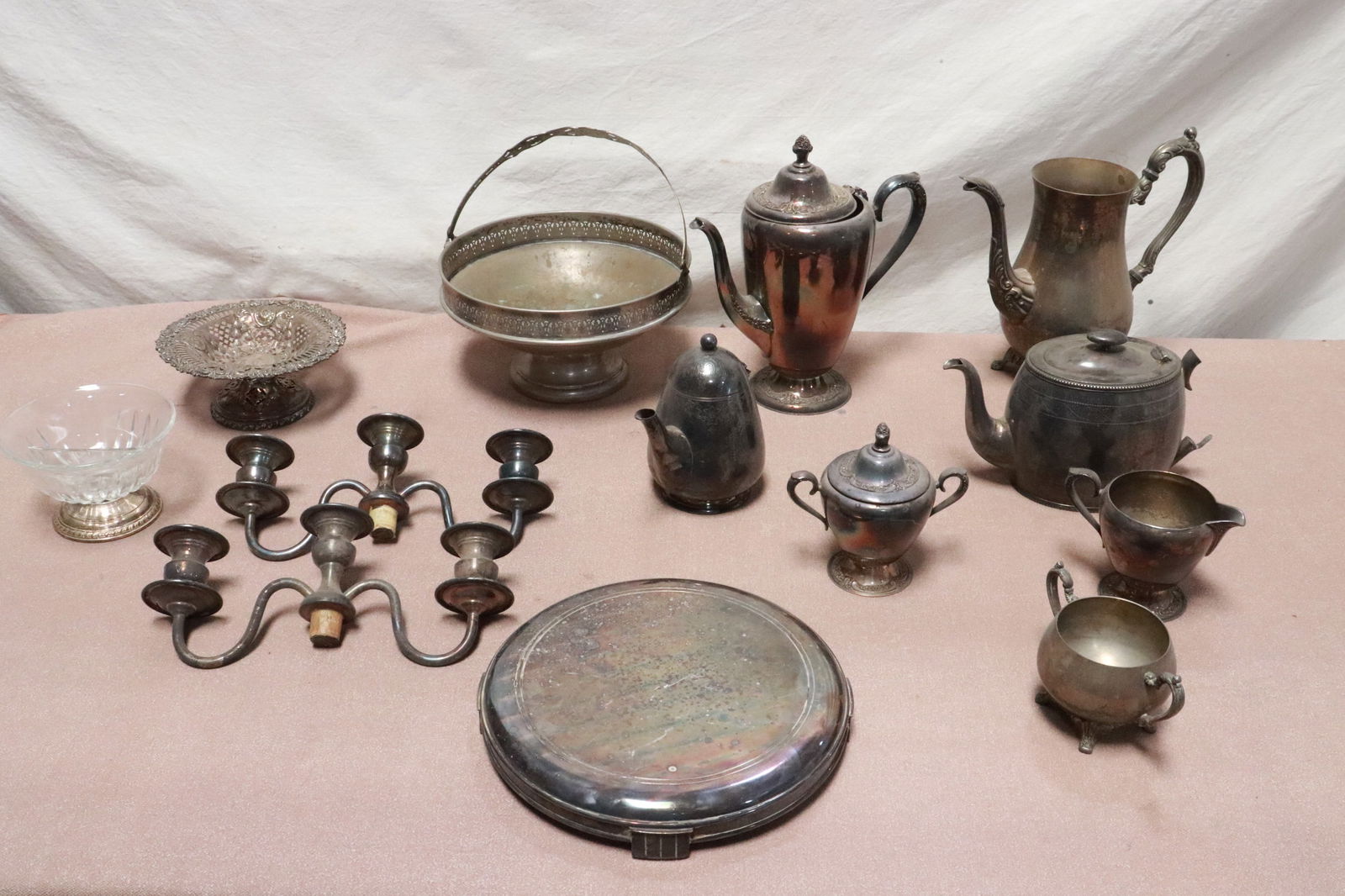Lot of misc. silverplate (1 of 7)