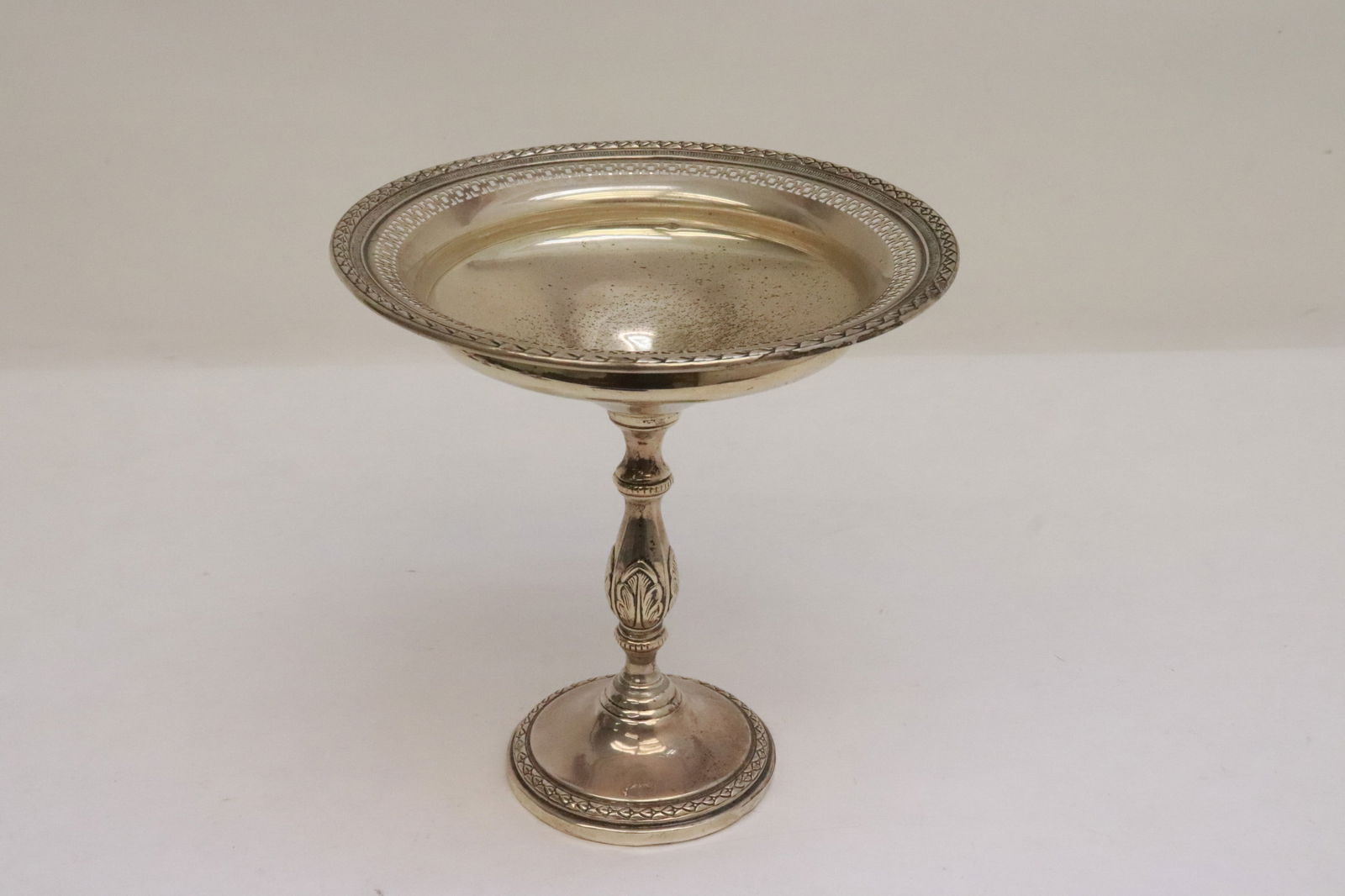 Fine sterling stem plate - 2