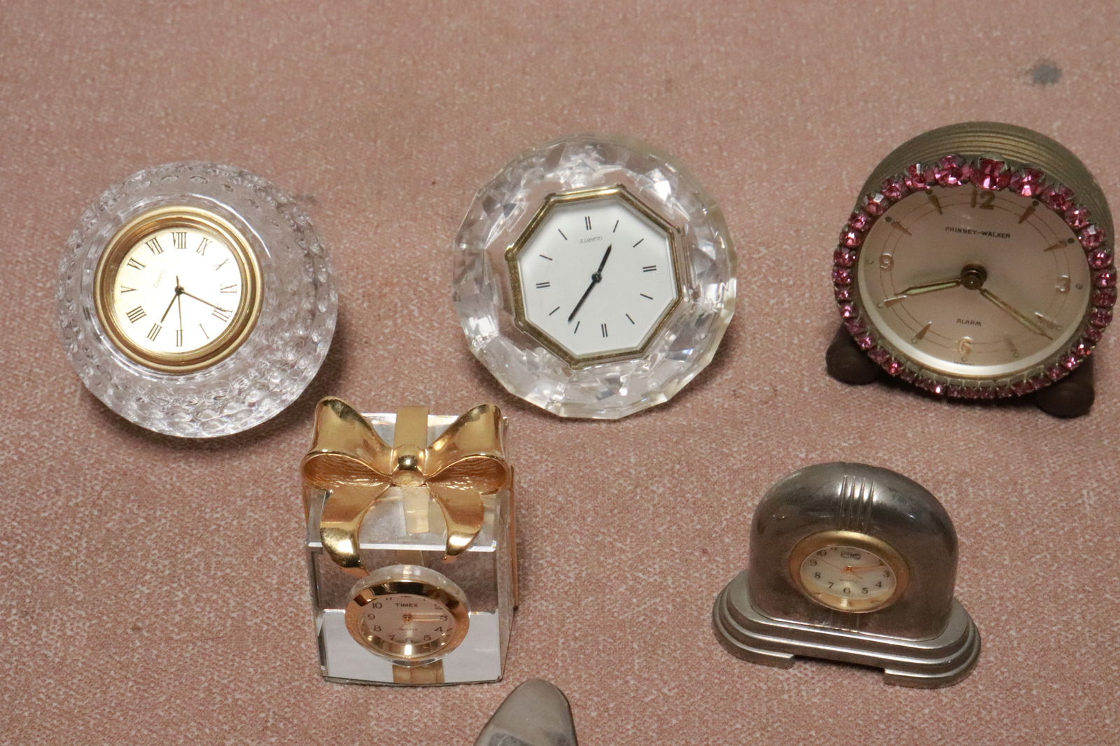 10 miniature table clocks - 3