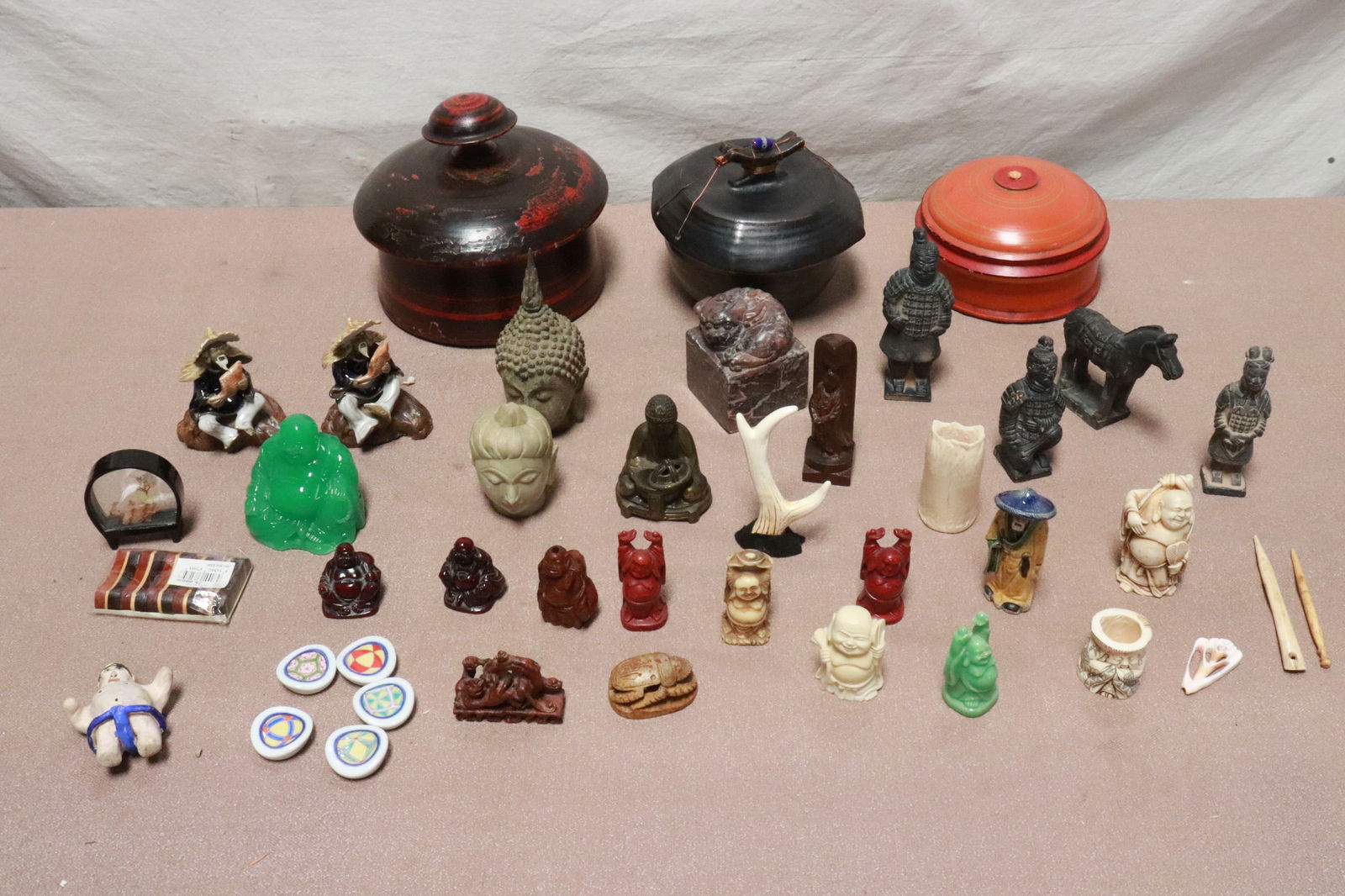Large lot of Asian misc.: Large lot of Asian misc.