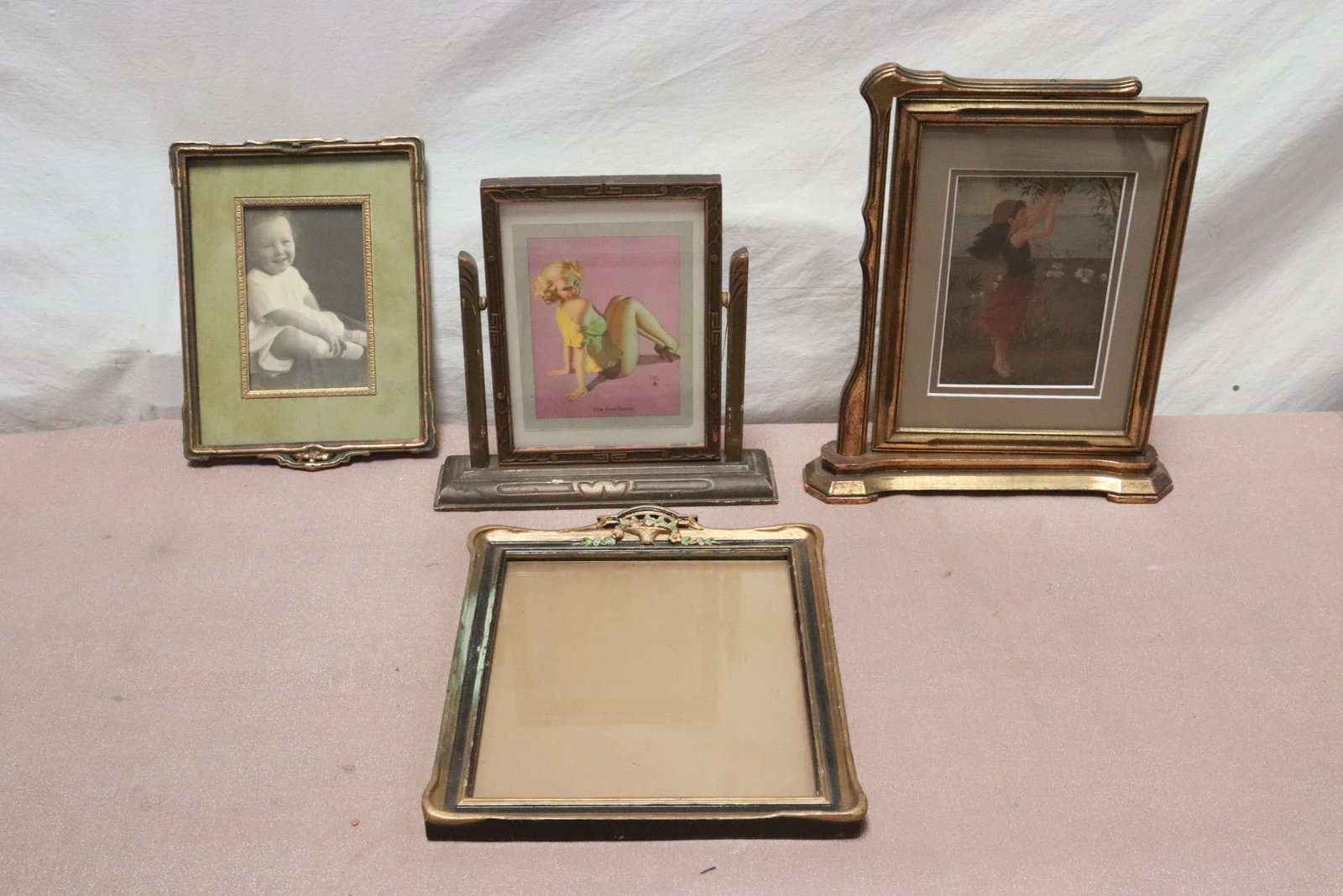4 art nouveau gilt wood picture frames: 4 art nouveau gilt wood picture frames, 10.2"x7.75"x0.8" - 13"x11.1"x2.5"