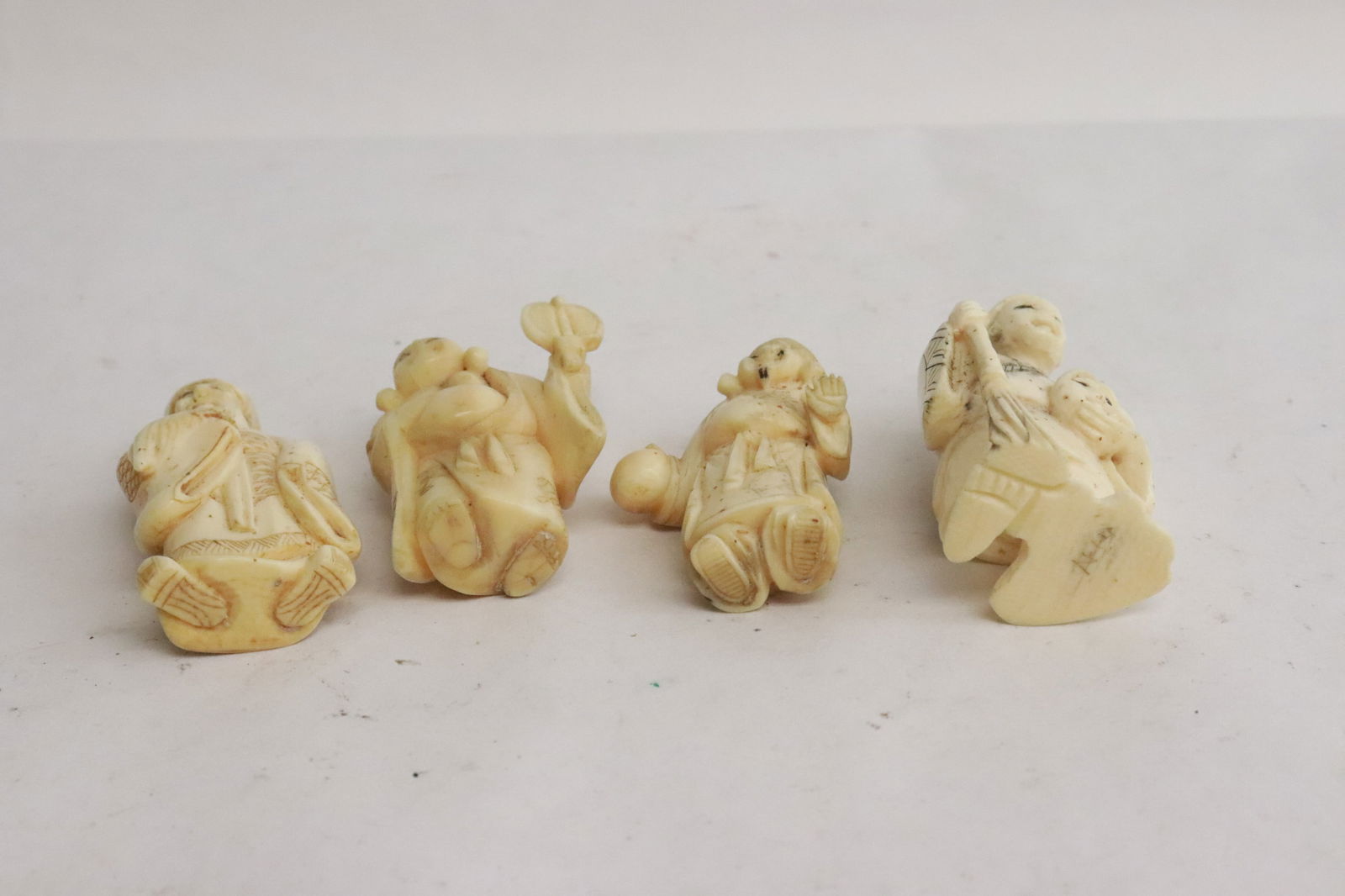 4 Japanese bone carved netsukes - 5