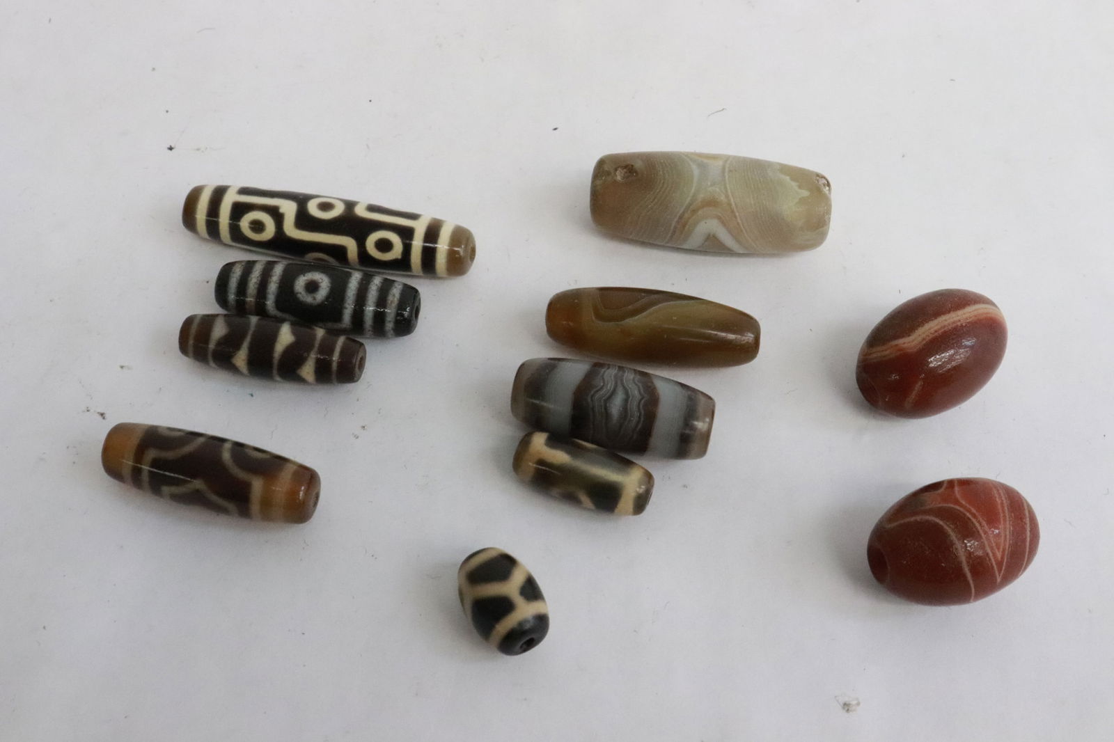 Lot of misc. beads: Lot of misc. beads, 0.7"x0.4"dia - 2.25"x0.5"dia