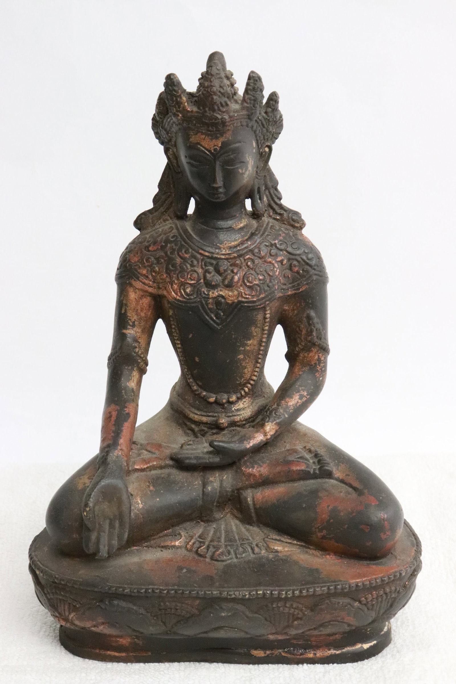 Fine Chinese bronze sculpture of deity: Fine Chinese bronze sculpture of deity, 3"H