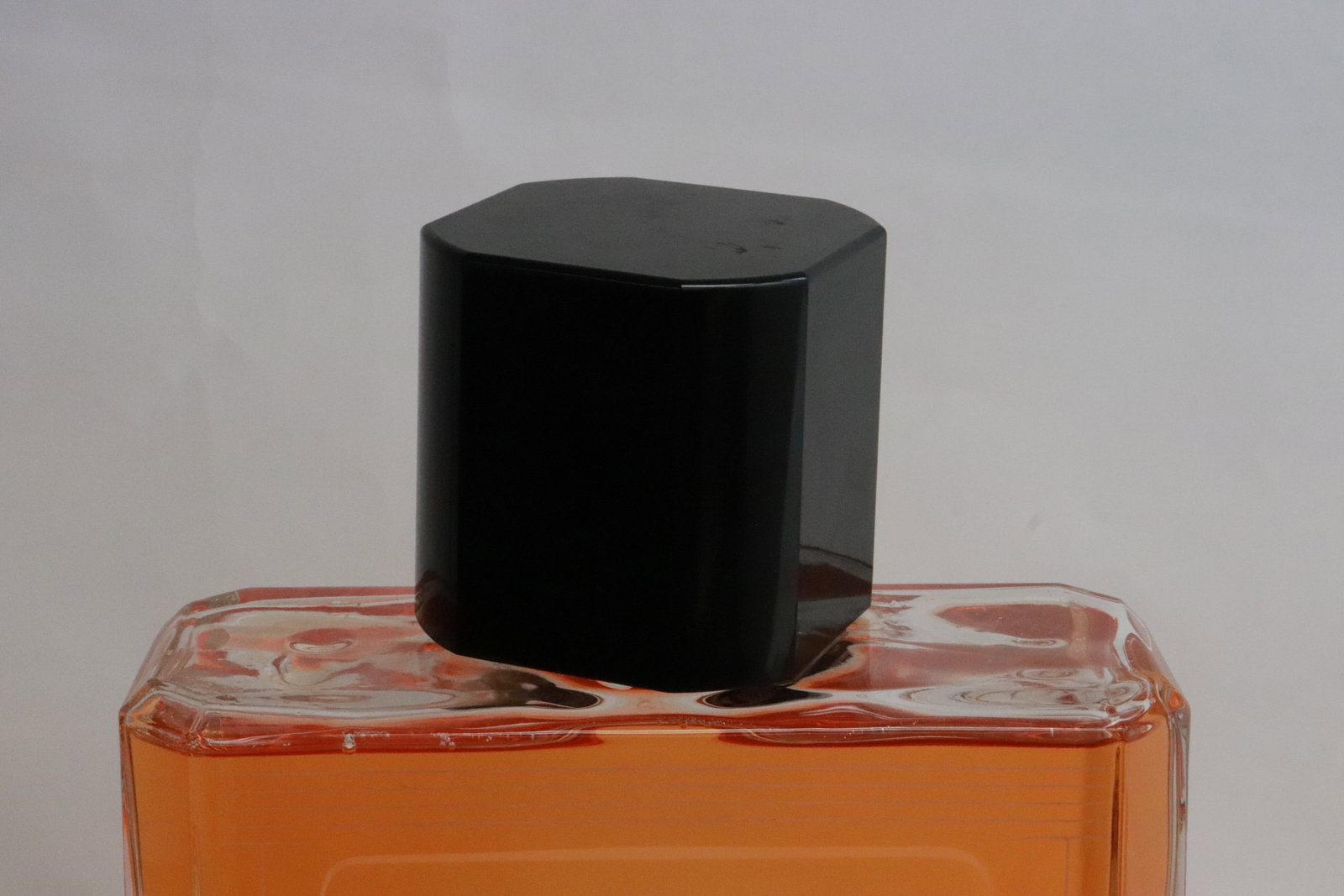 store display cologne bottle - 3