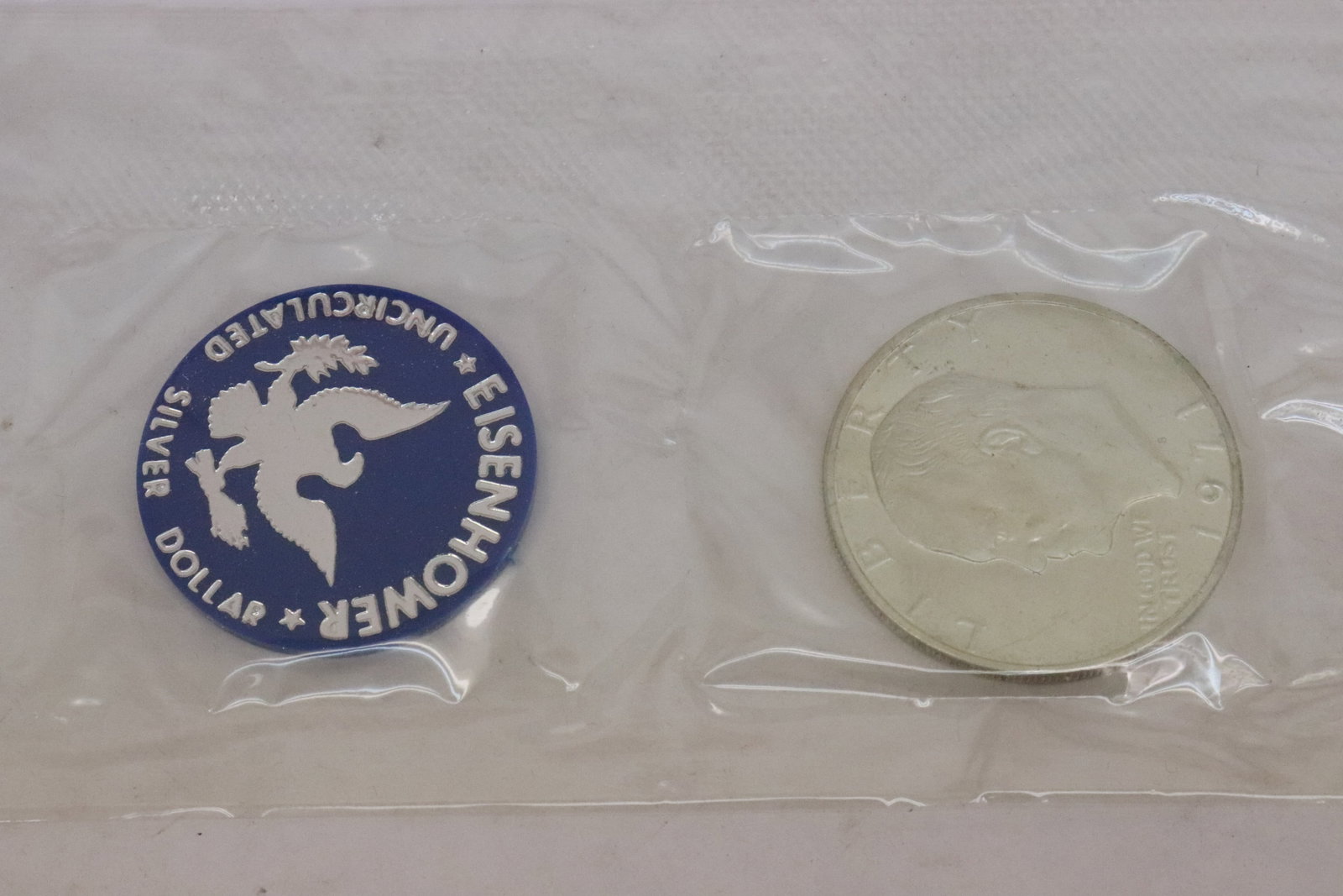 Five 1971 Eisenhower silver dollars - 5