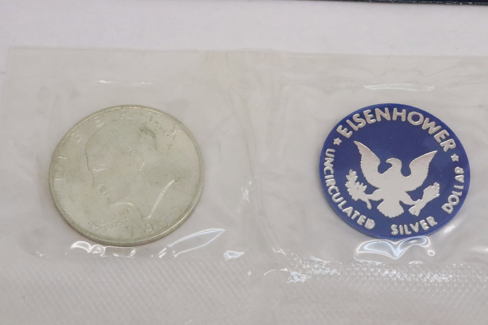 Five 1971 Eisenhower silver dollars - 7