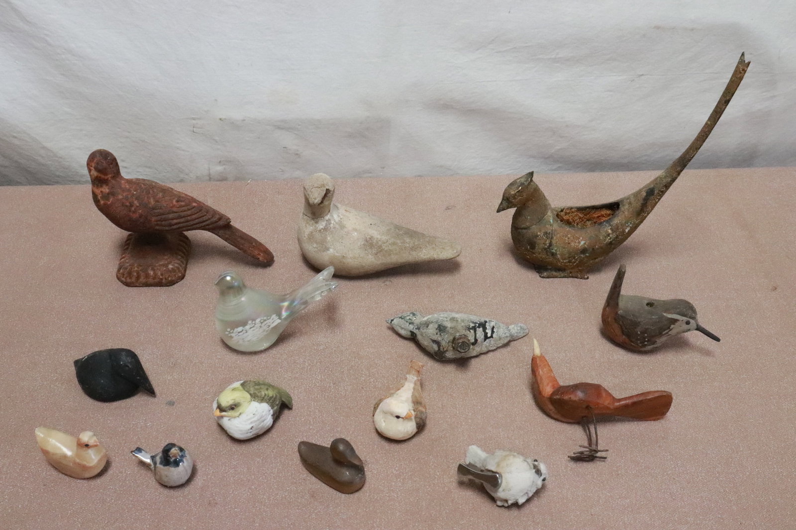 Lot of bird motif articles (1 of 6)