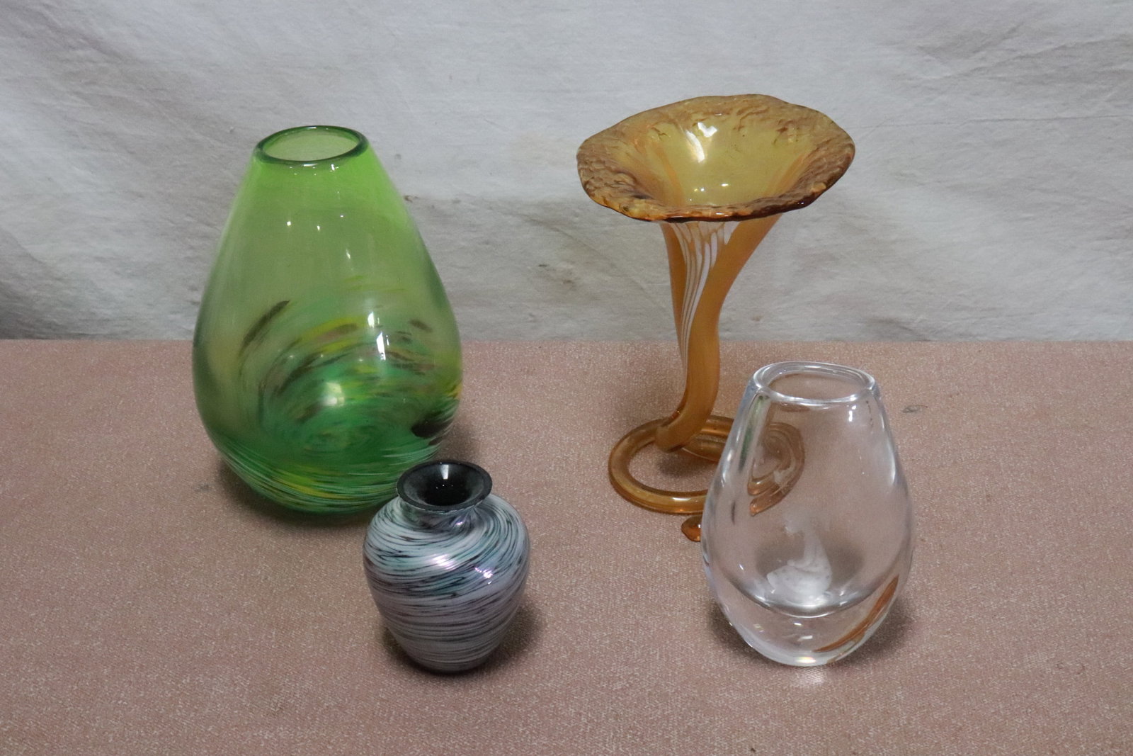 4 pieces art glasses: 4 pieces art glasses, 3.1"x2.6"dia - 6.35"x4.5"dia