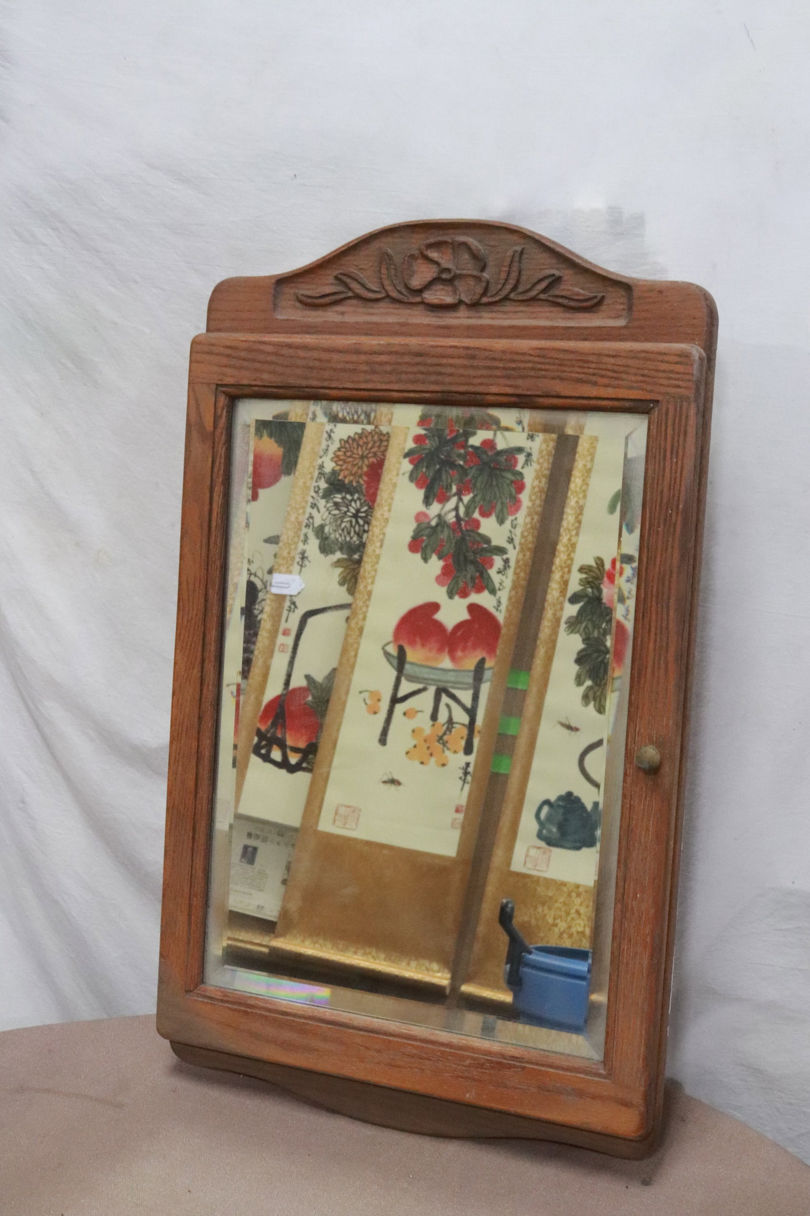 Wall hanging shadow box: Wall hanging shadow box, 28.3"x16.75"x5.6"