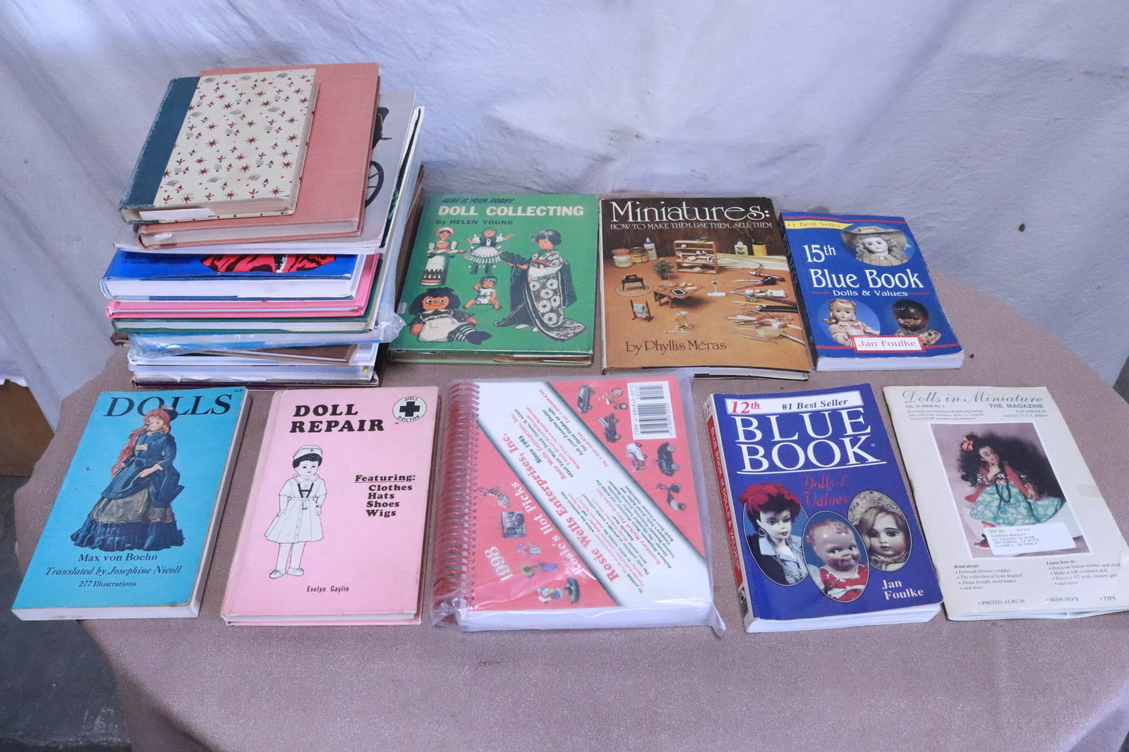 Large lot of doll reference books (1 of 8)