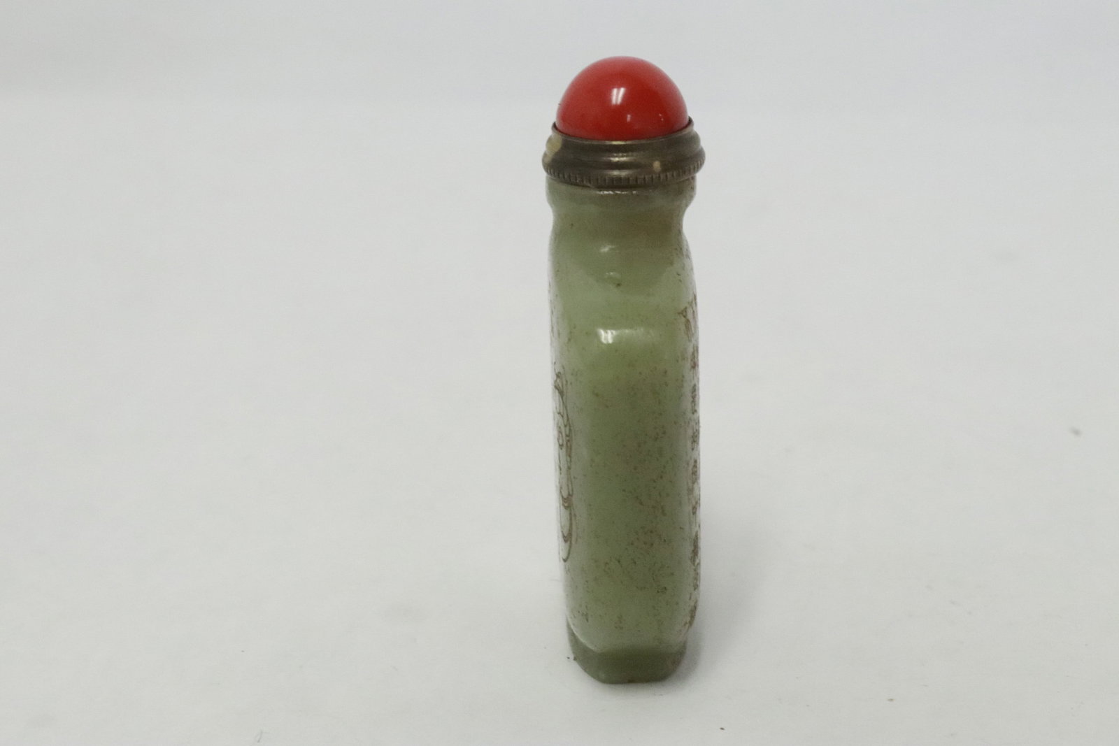 2 jade like stone snuff bottles - 6