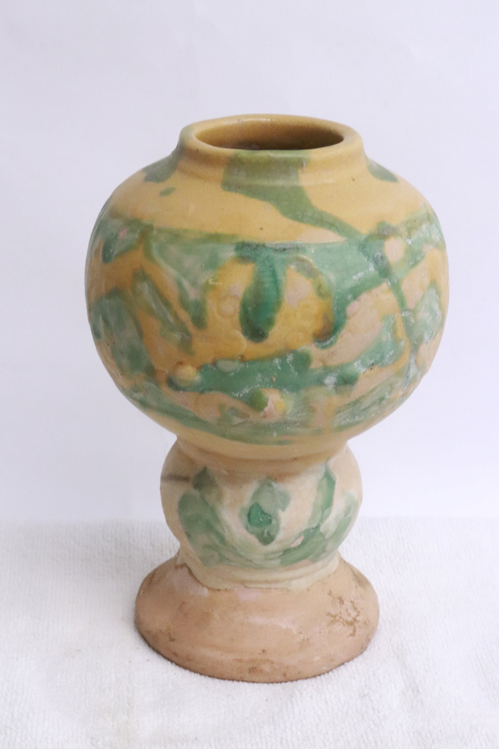 2 earthenware pieces - 6