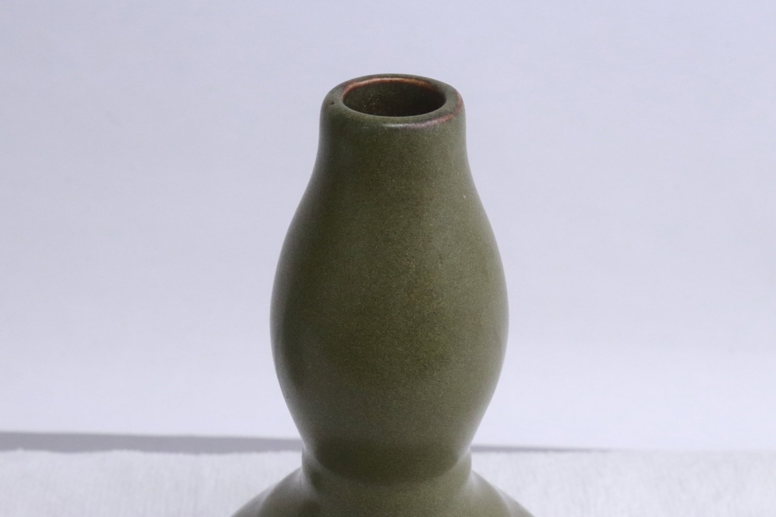 2 porcelain vases - 4