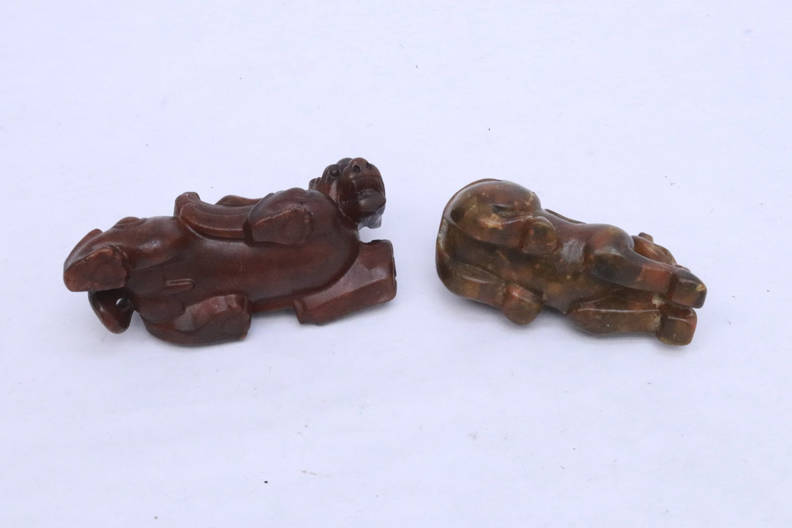 2 stone ornaments - 8