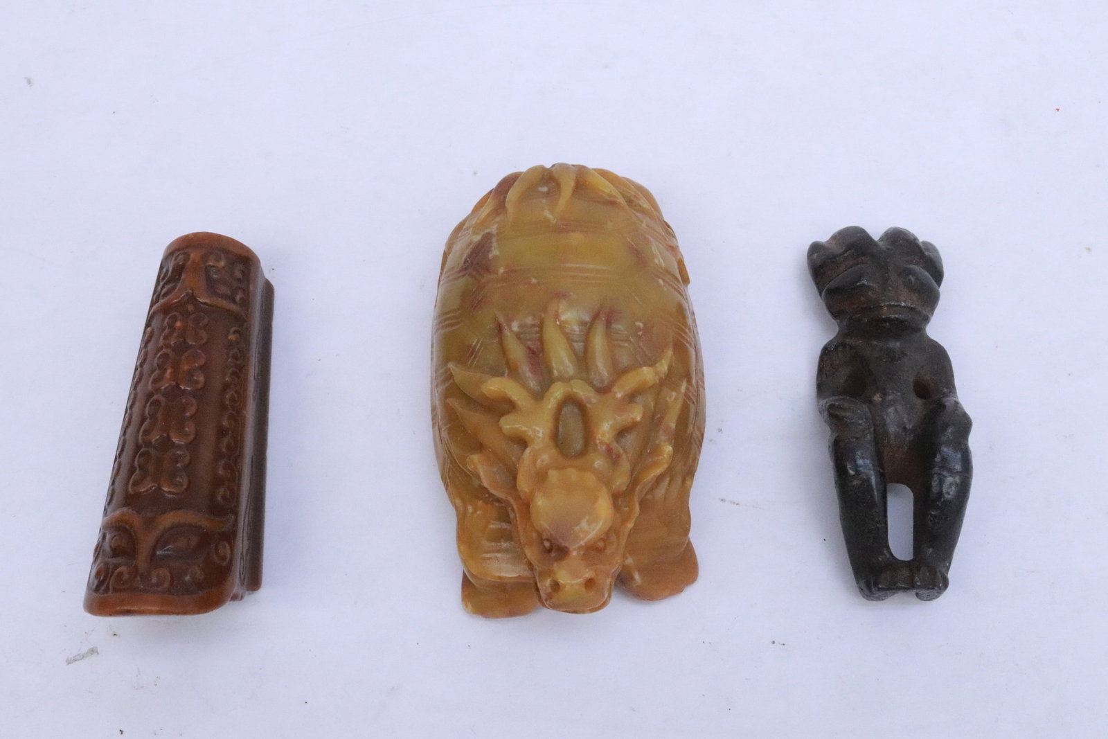 3 stone ornaments: 3 stone ornaments, 1.65"x3.3"x1.18" - 1.65"x4.2"x2.4"