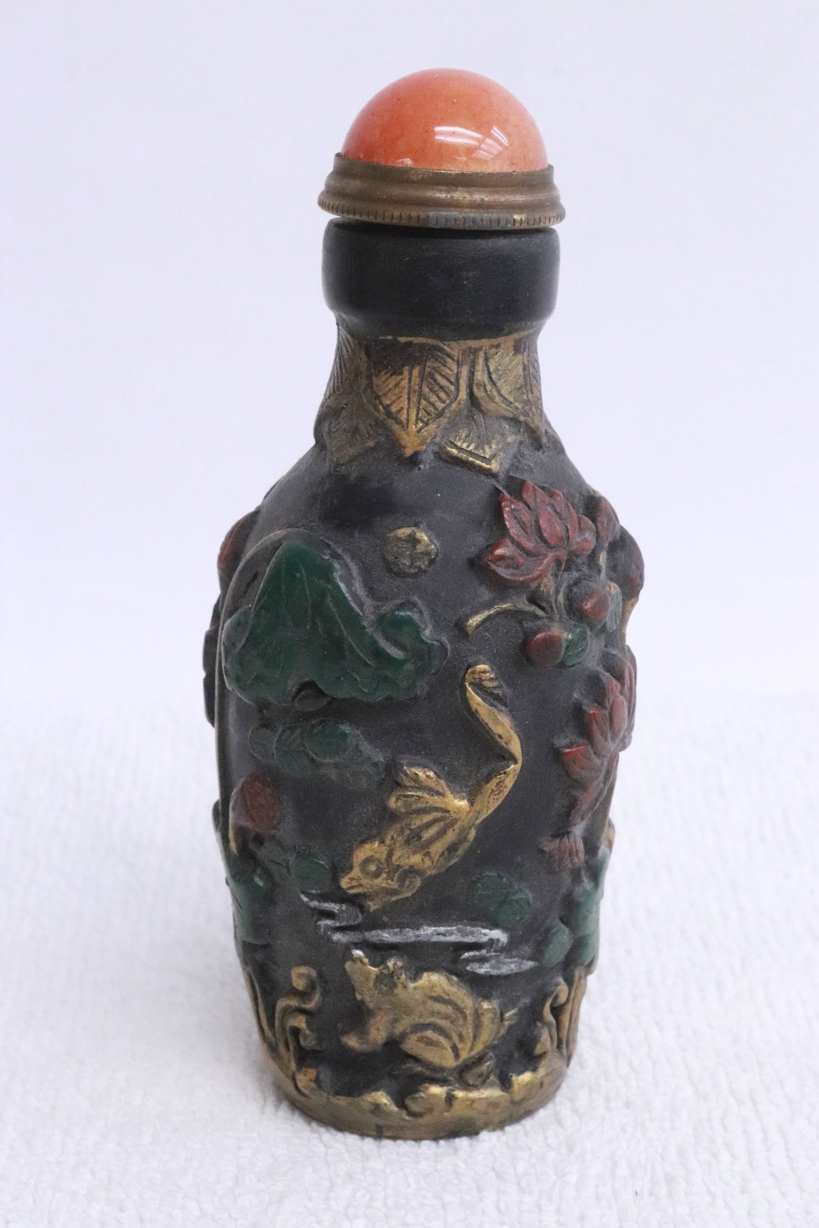 Overlay stone snuff bottle - 2