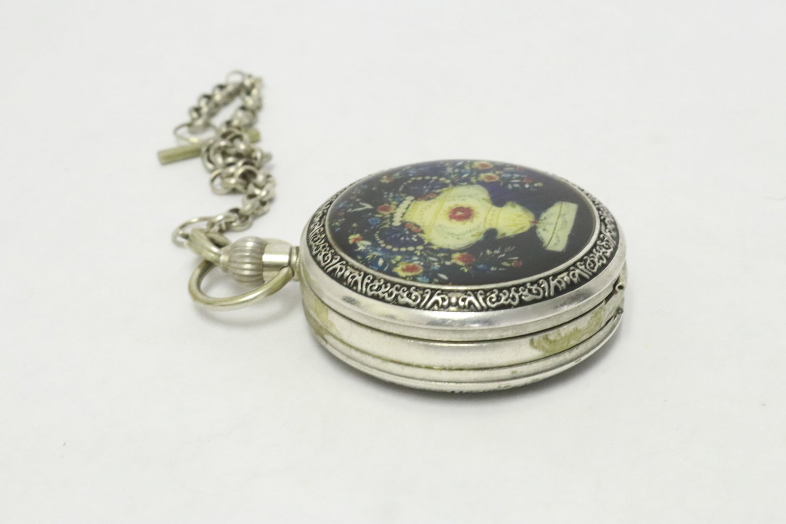 A pocket watch - 6