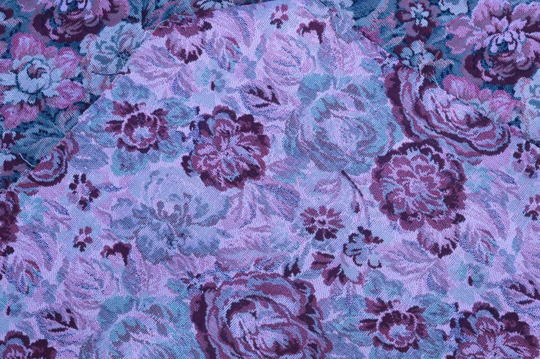 A floral pattern fabric roll - 6