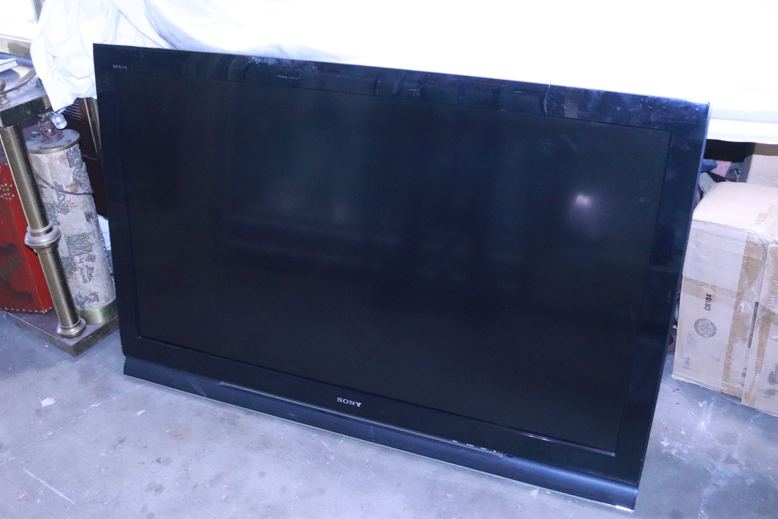 Sony TV, model KDL-52S4100, 52": Sony TV, model KDL-52S4100, 52", in working condition