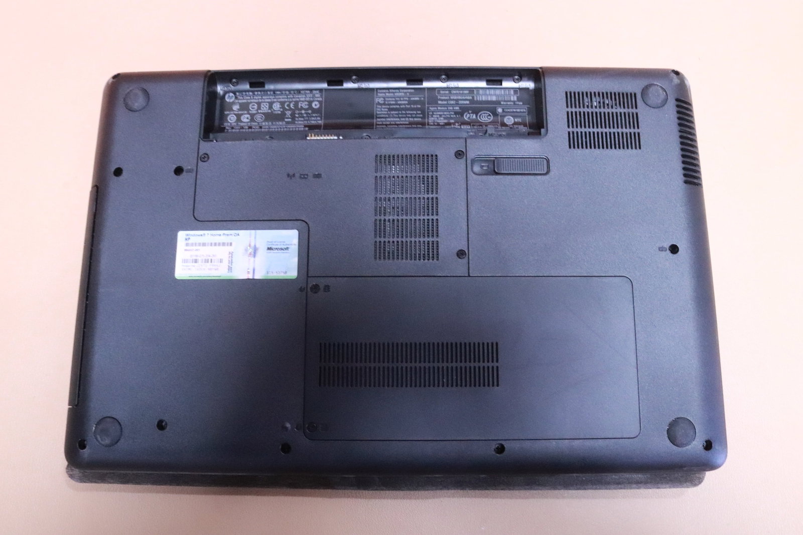 4 laptop computers, all NIB - 6