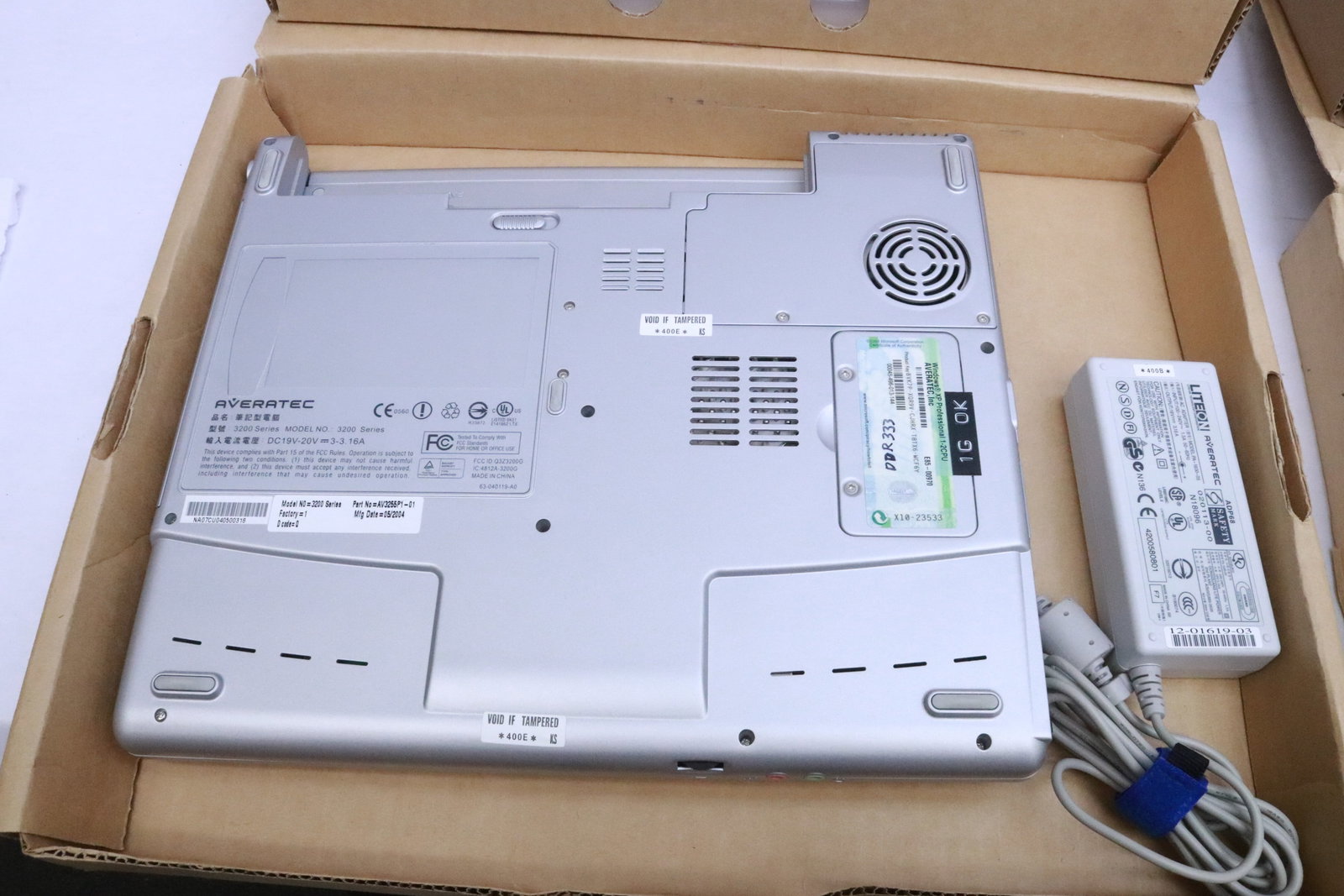 4 Averatec laptop computers - 5