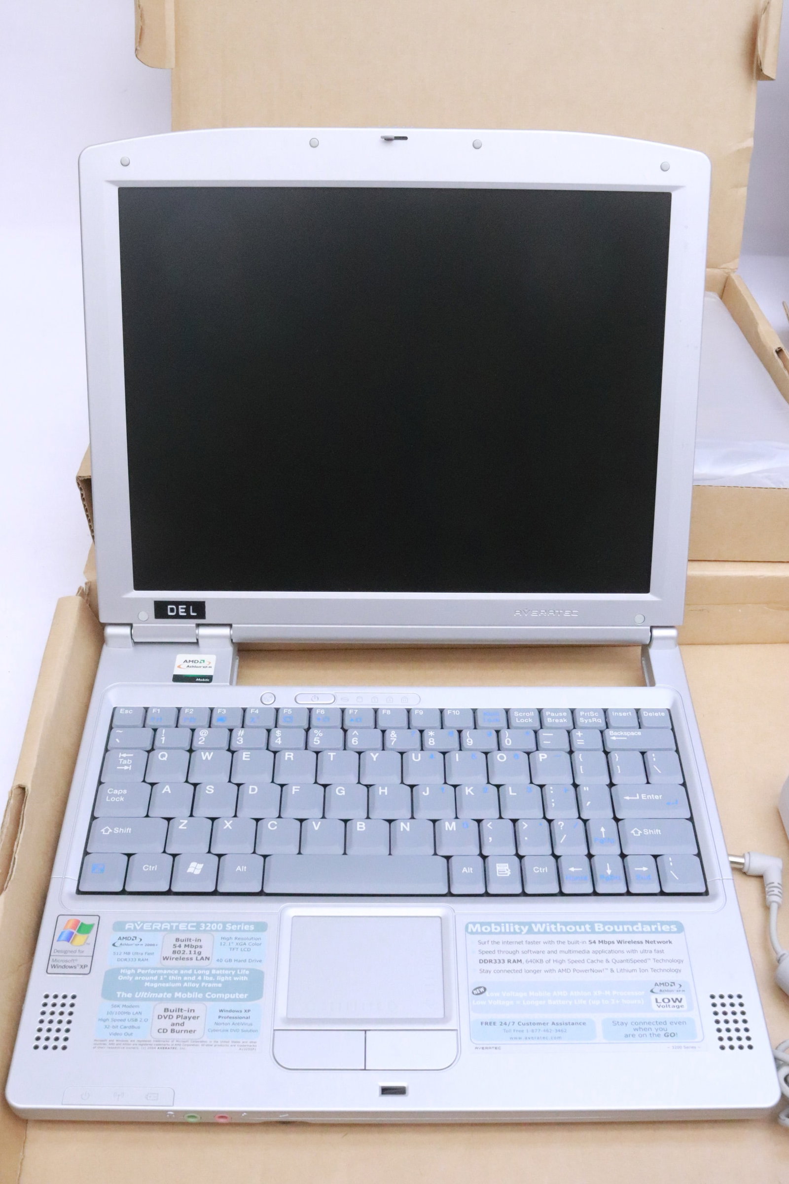 4 Averatec laptop computers - 7