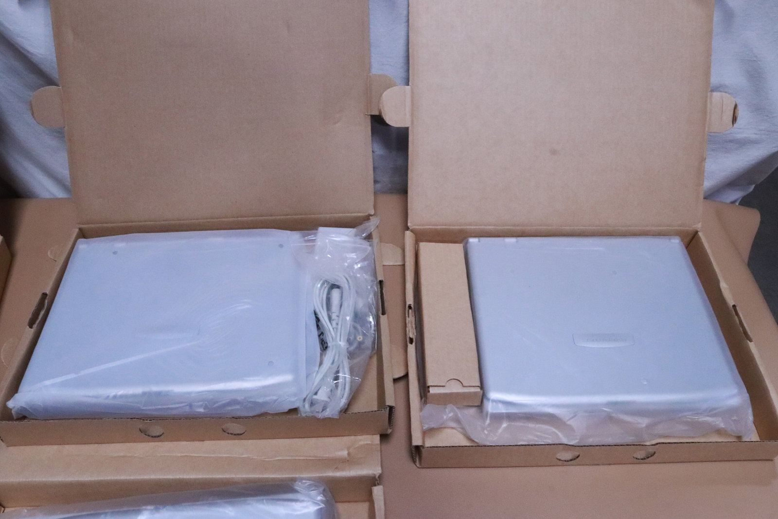 6 laptop computers, e-machine, NIB - 8