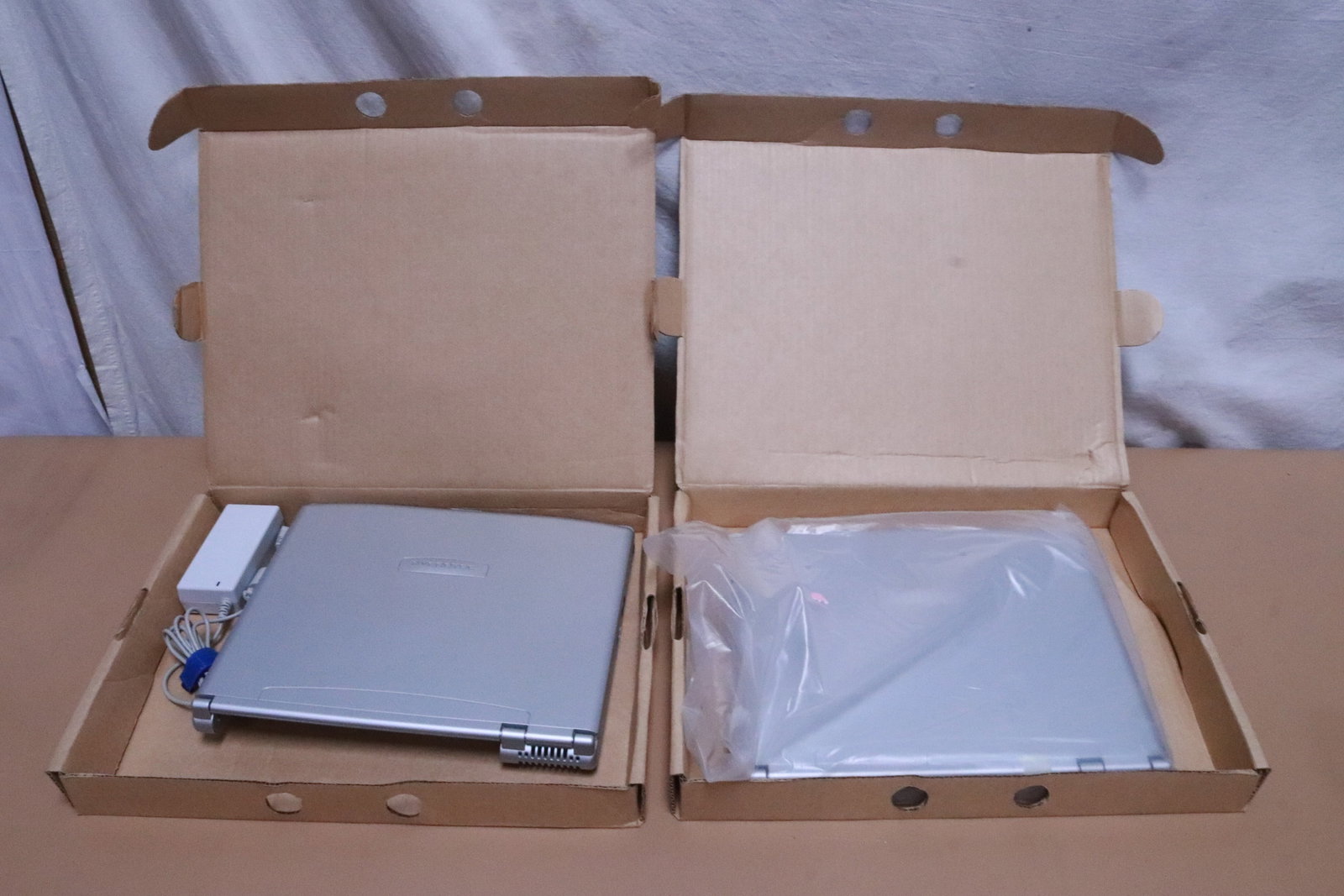 6 laptop computers, e-machine, NIB - 9