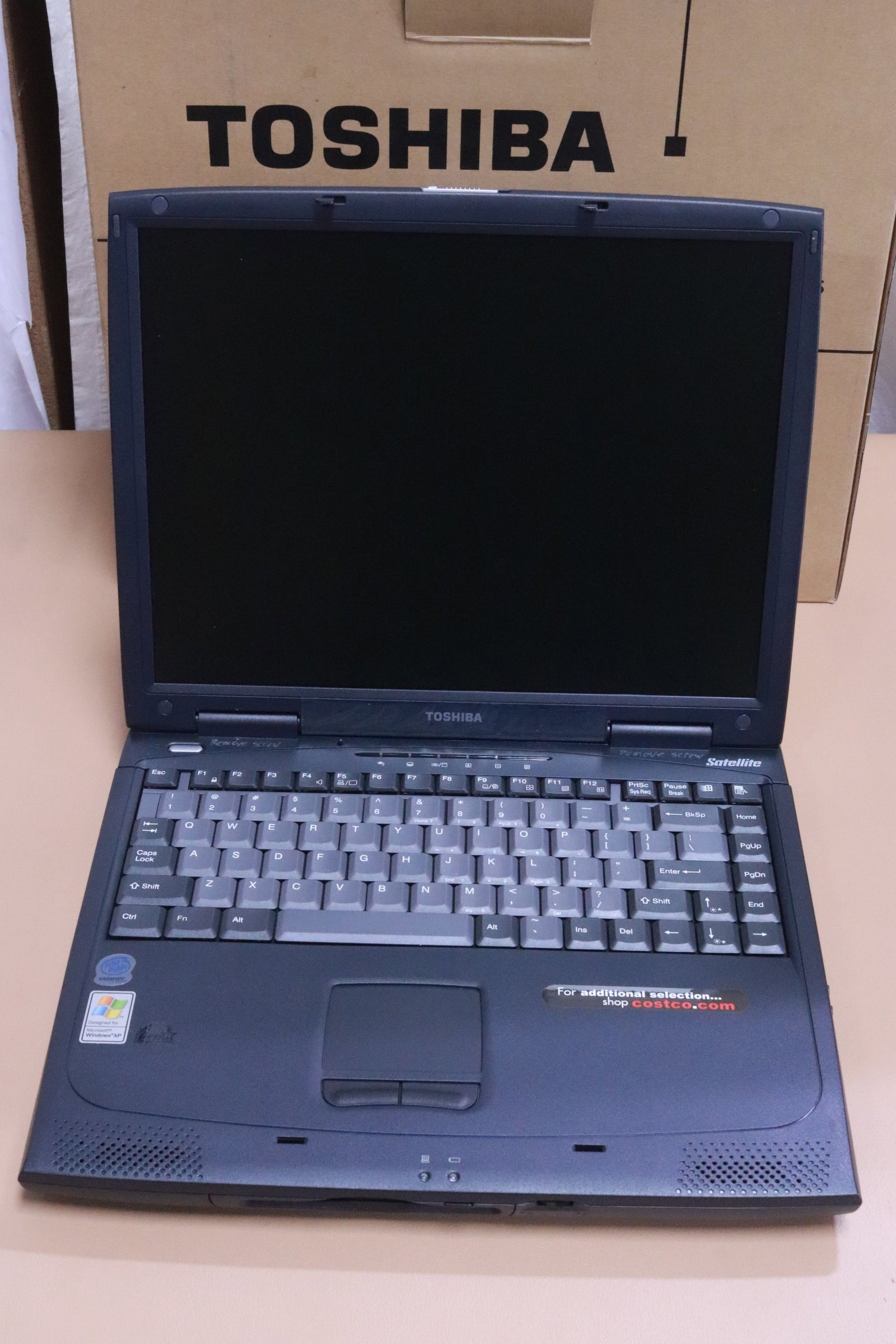 3 laptop computers - 2