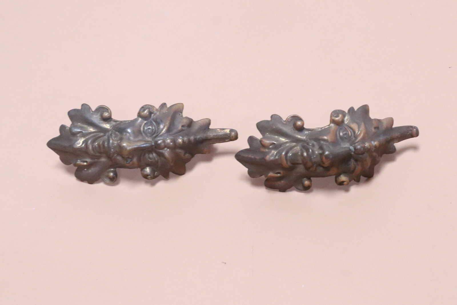 Pair vintage wall mounting ornaments (1 of 5)