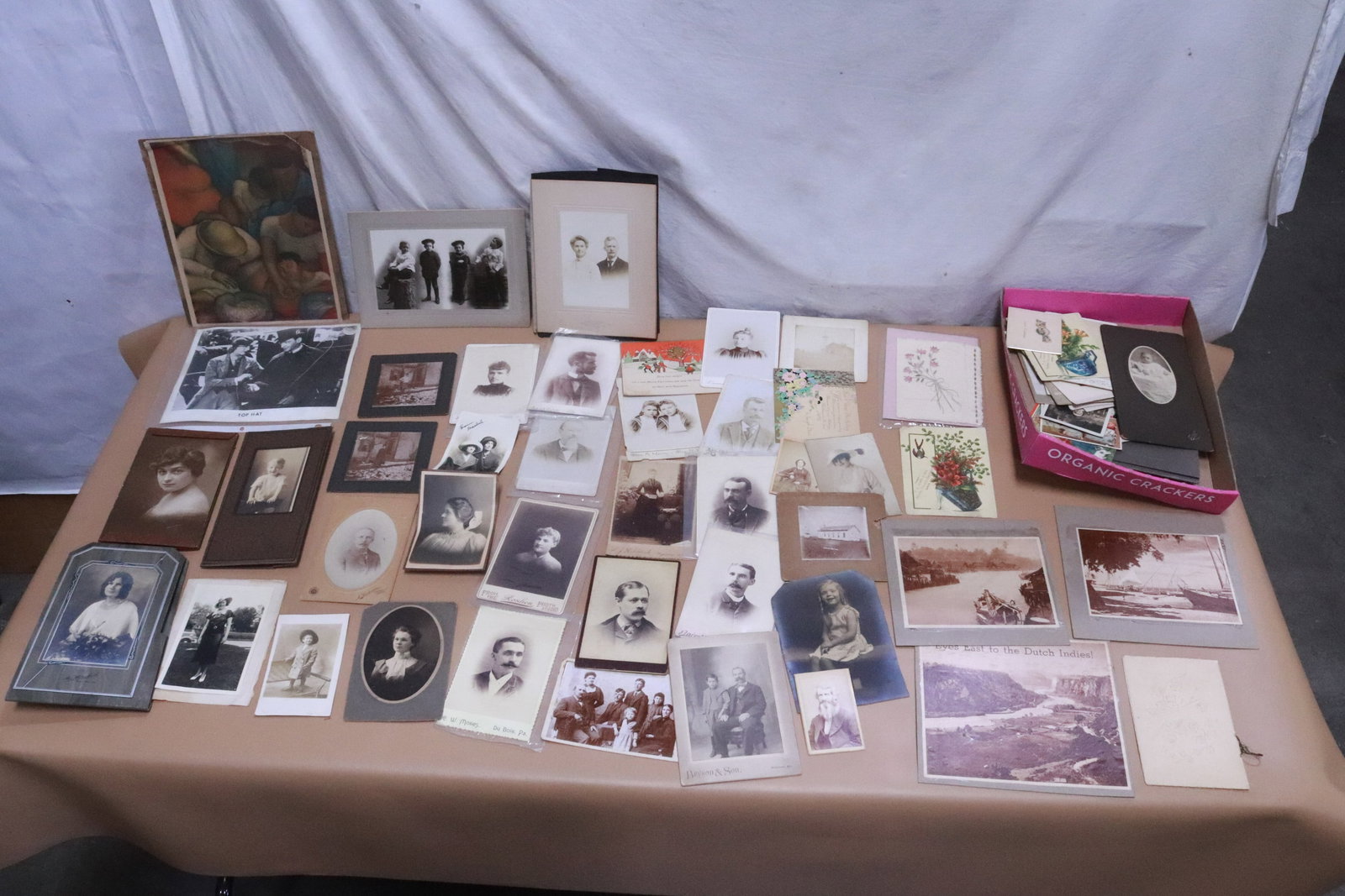 Lot of vintage photo, and cards: Lot of vintage photo (4"x2.4" - 11.7"x9.3"), and cards
