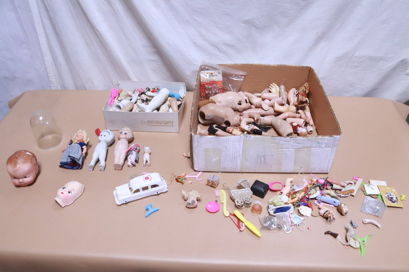 Lot of vintage miniature dolls, doll parts (1 of 7)