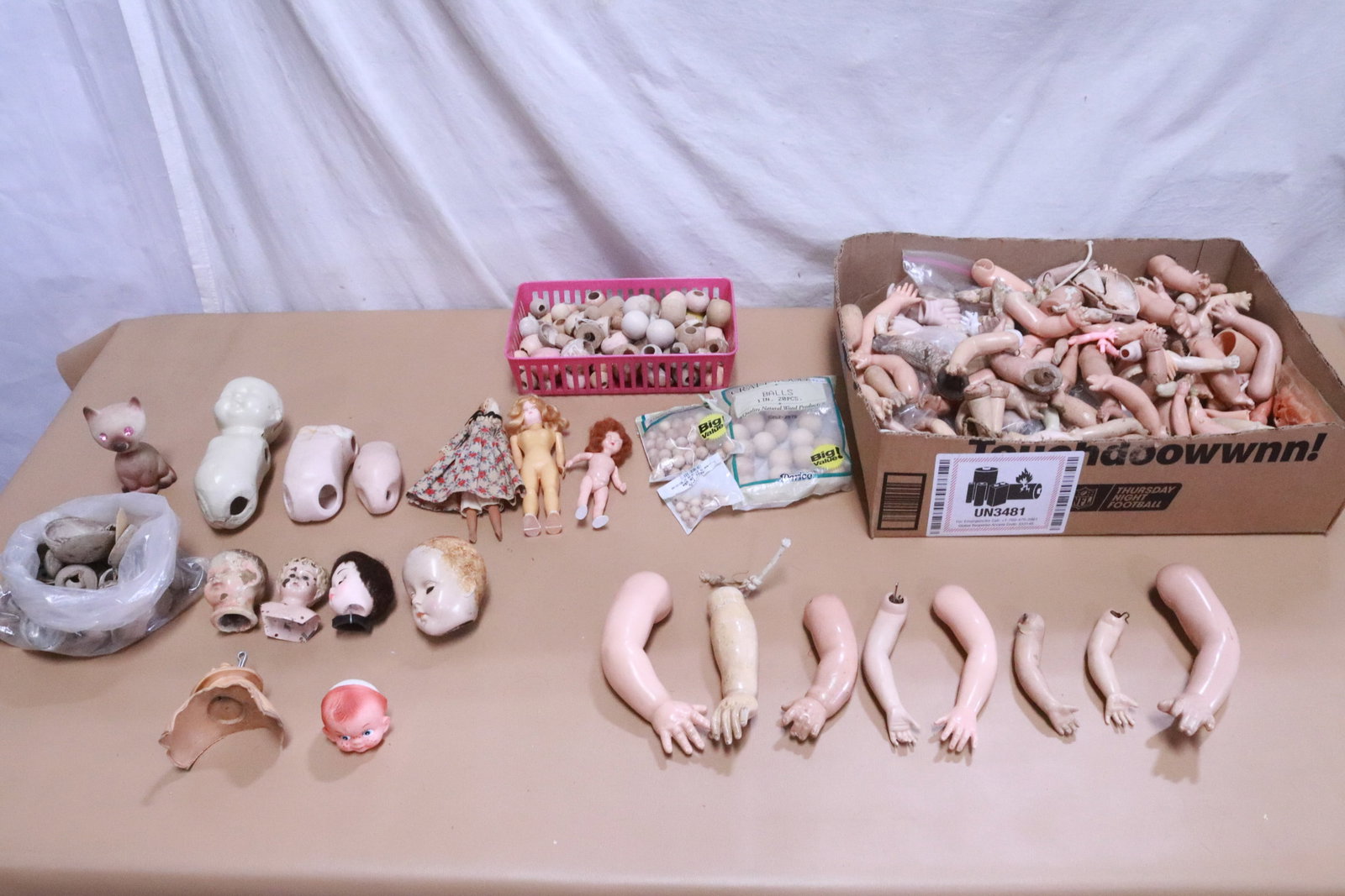 Lot of vintage dolls, doll hands, etc. (1 of 9)