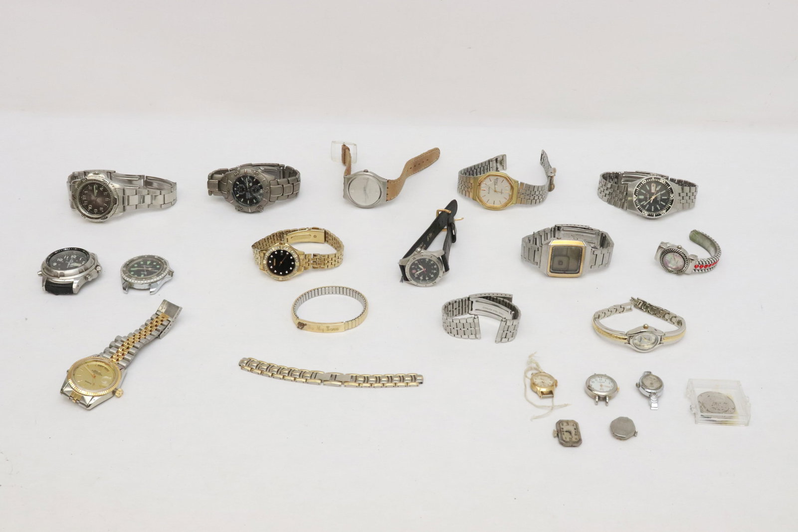 Lot of watches, watch parts: Lot of watches, watch parts, condition unknown