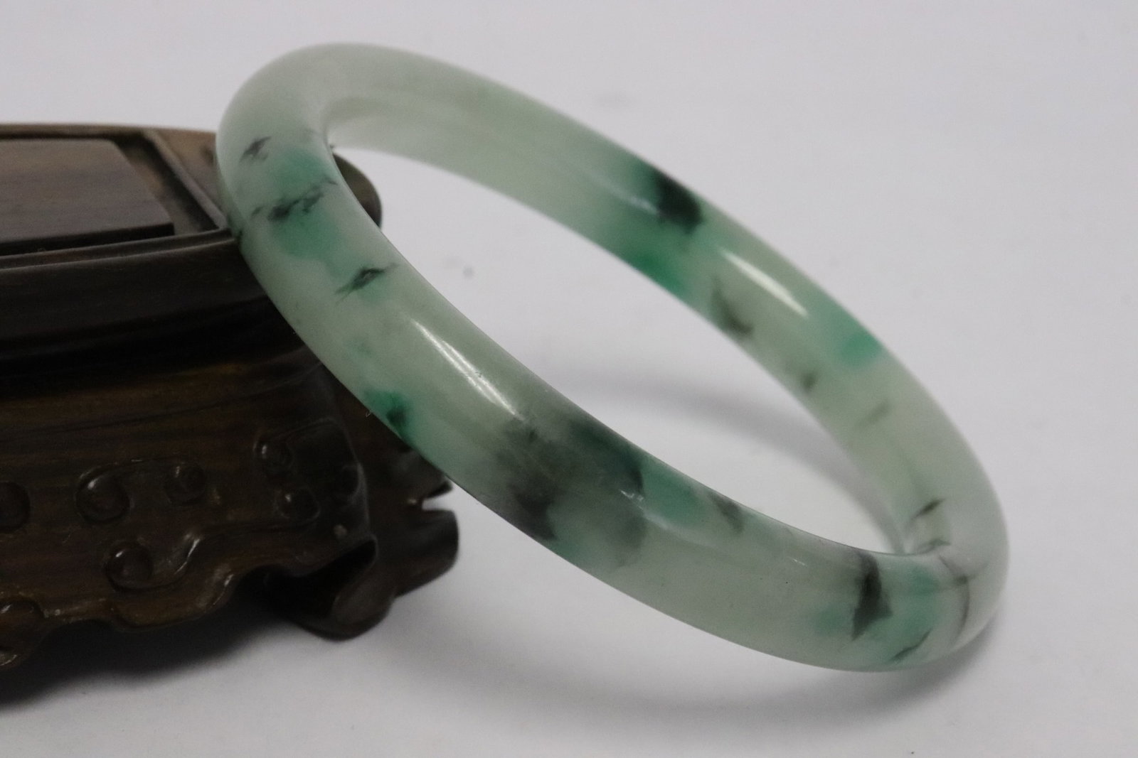 2 jadeite like bangles - 6