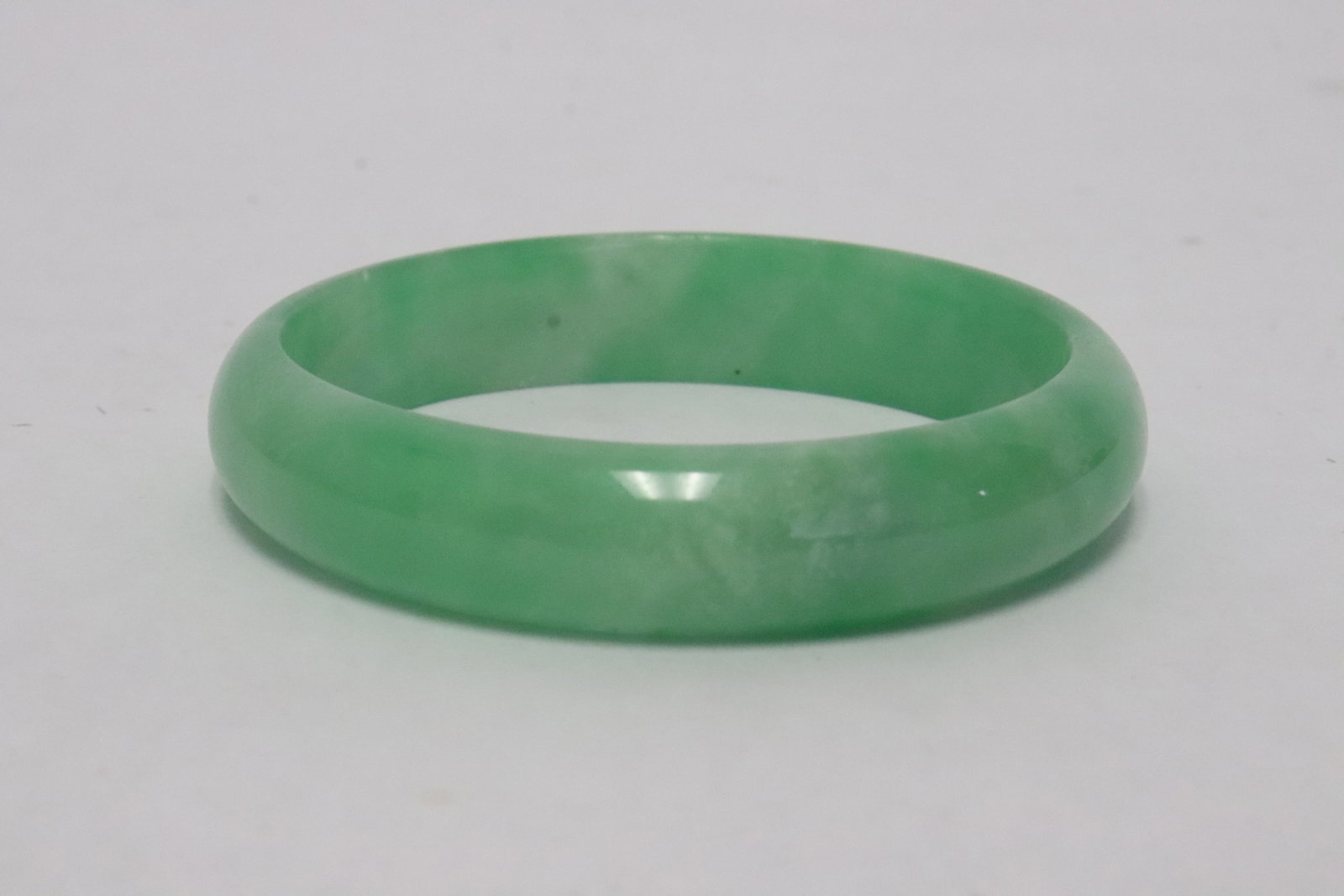 2 jadeite like bangles - 8