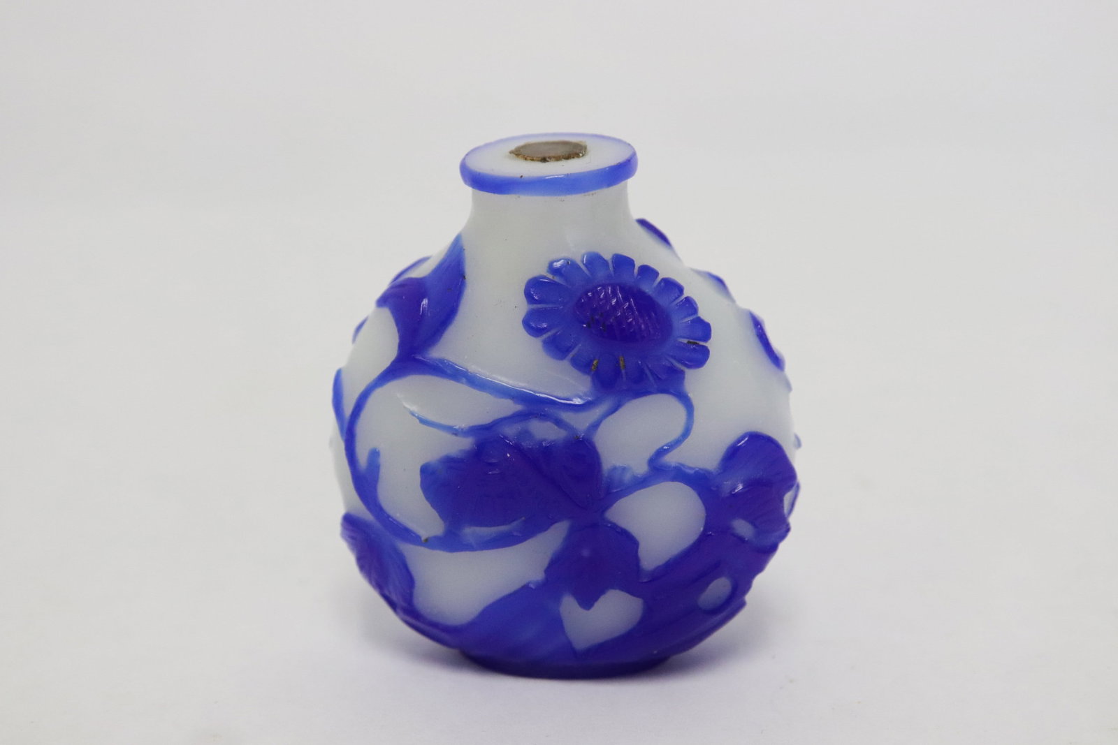 3 Chinese snuff bottles - 7